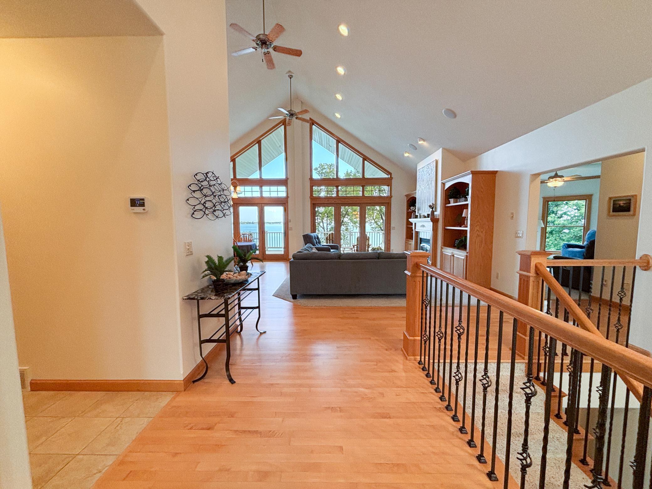 2004 single family home for sale at 521 E Summit Street in Battle Lake, MN — 4 bed, 3 bath (photo 10 of 78)