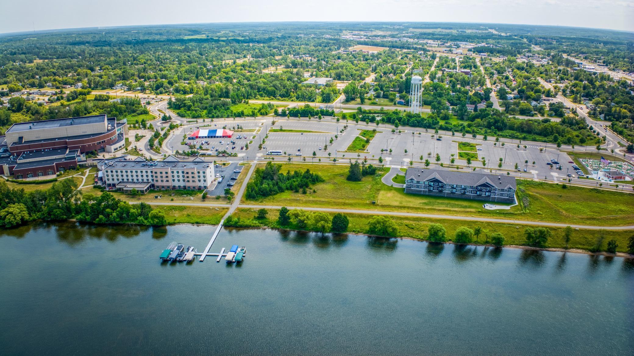 2021 condo for sale at 715 Lake Shore Drive NE, Unit 200 in Bemidji, MN — 1 bed, 1 bath (photo 16 of 36)