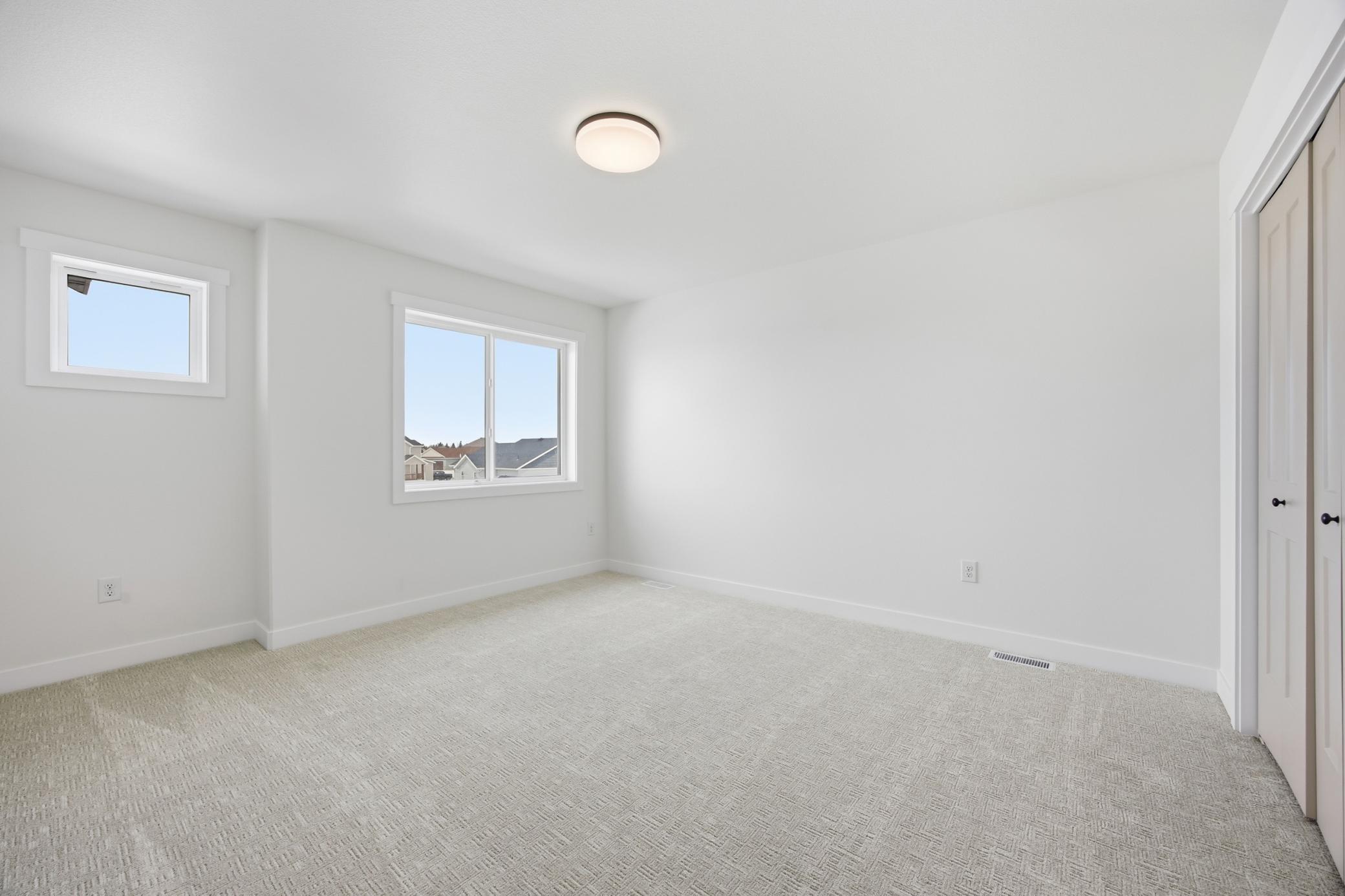 517 Prairie Parkway, Kindred ND 58051 - Photo 35 of 57