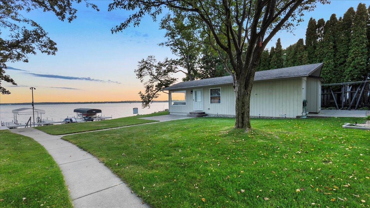 1985 single family home for sale at 1744 Old Cty Road 120 NE, Unit 3 in Alexandria, MN — 2 bed, 1 bath (photo 3 of 13)
