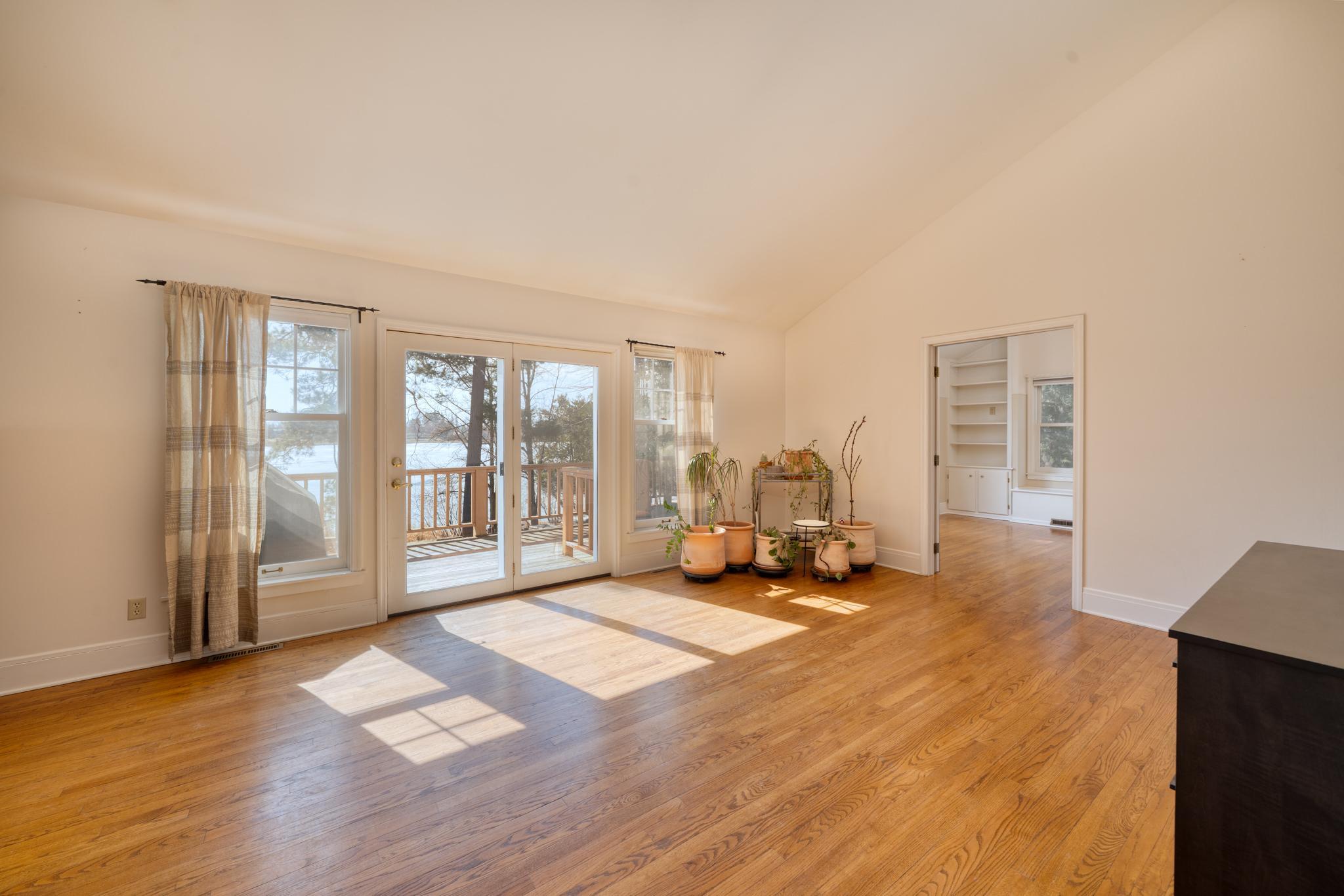 1989 single family home for sale at 120 NE 14th Street in Grand Rapids, MN — 6 bed, 5 bath (photo 18 of 52)