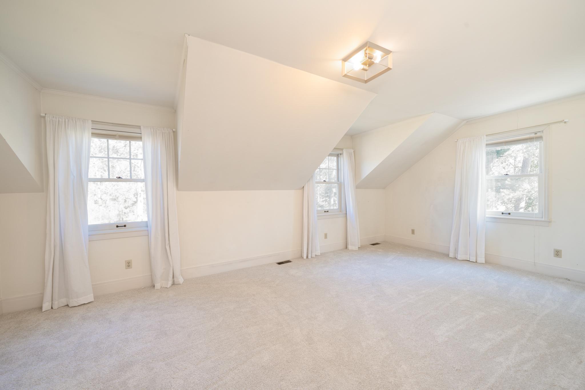 1989 single family home for sale at 120 NE 14th Street in Grand Rapids, MN — 6 bed, 5 bath (photo 25 of 52)