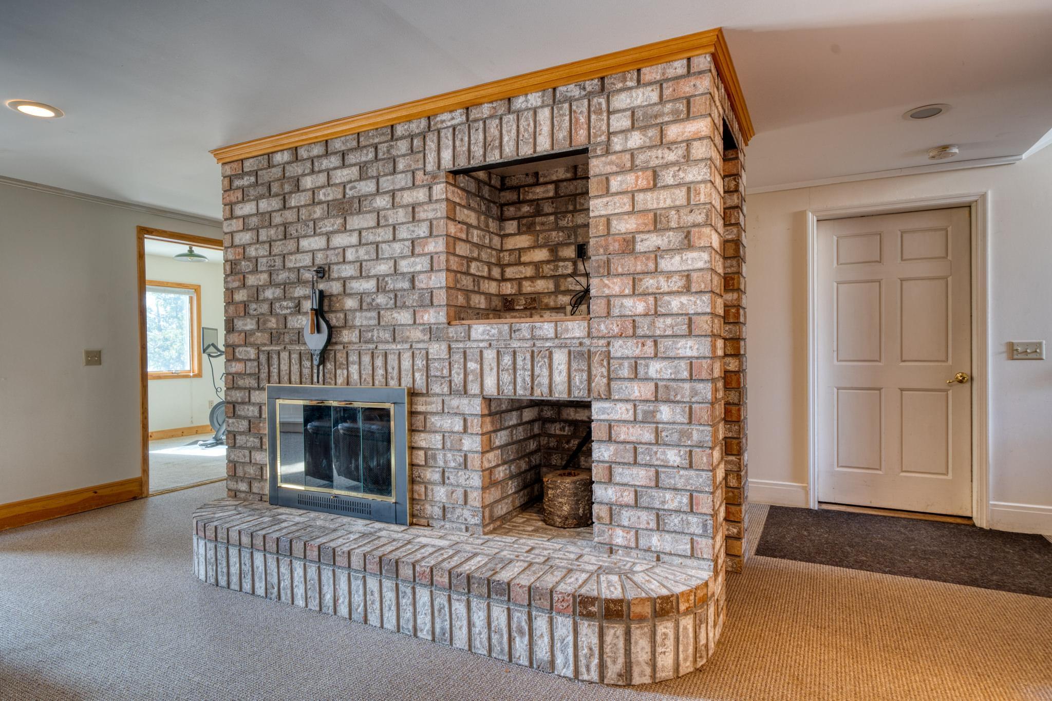 1989 single family home for sale at 120 NE 14th Street in Grand Rapids, MN — 6 bed, 5 bath (photo 31 of 52)