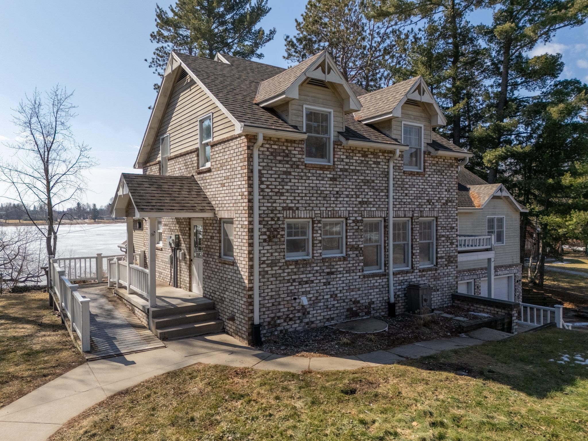 1989 single family home for sale at 120 NE 14th Street in Grand Rapids, MN — 6 bed, 5 bath (photo 46 of 52)