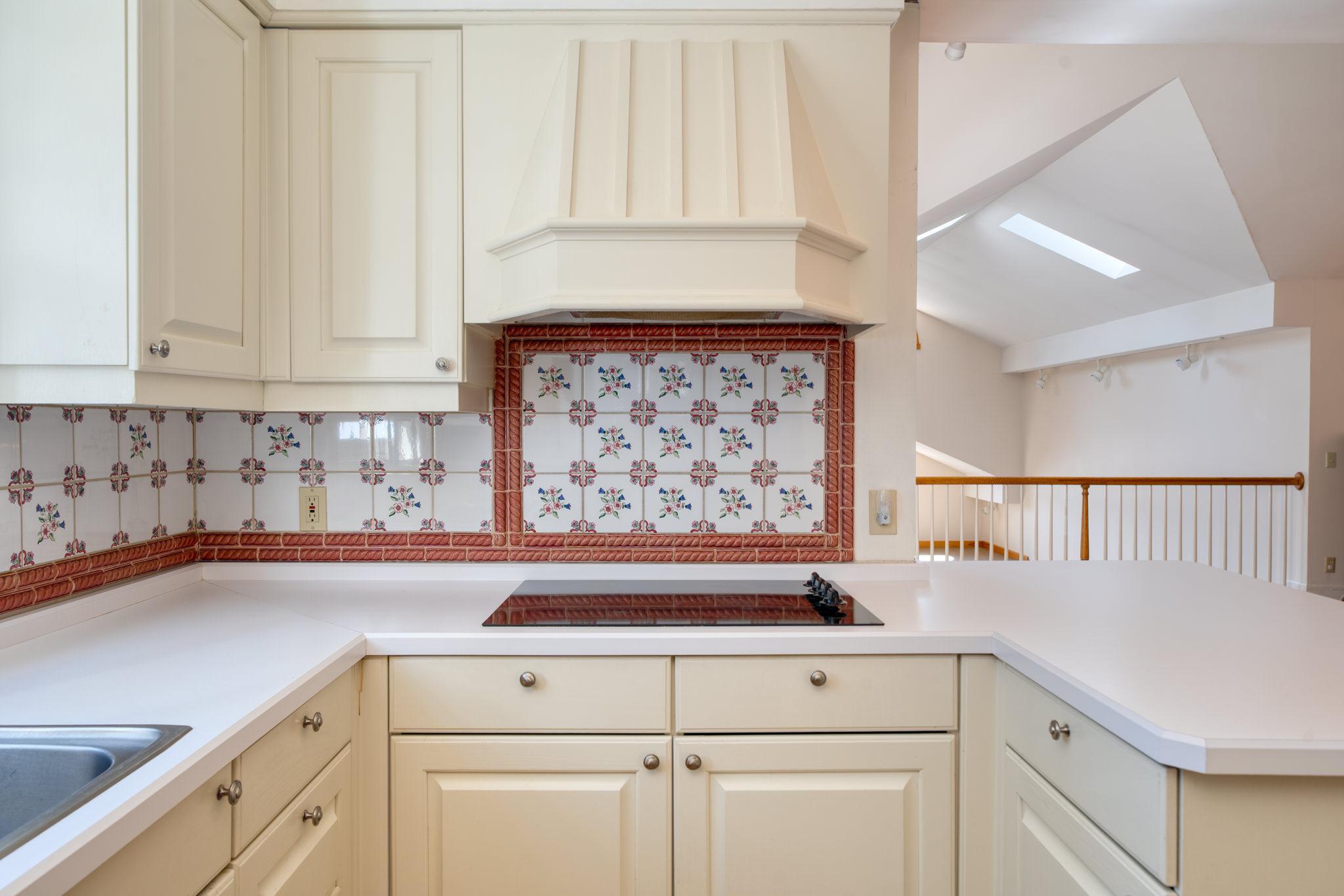 1989 single family home for sale at 120 NE 14th Street in Grand Rapids, MN — 6 bed, 5 bath (photo 6 of 52)