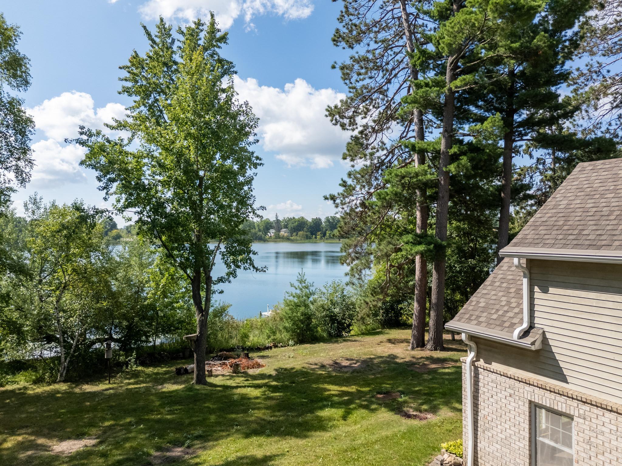 1989 single family home for sale at 120 NE 14th Street in Grand Rapids, MN — 6 bed, 5 bath (photo 47 of 53)