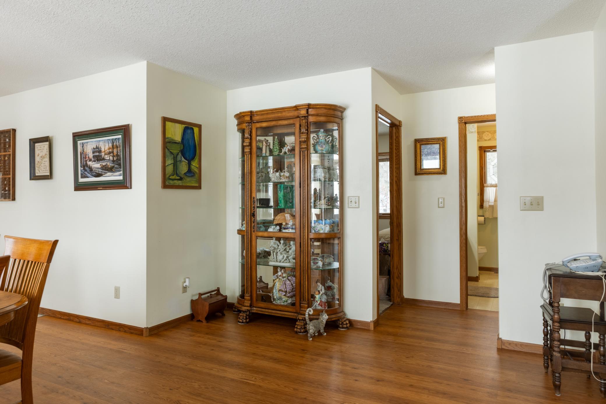 1998 single family home for sale at 608 Forest View Avenue in Park Rapids, MN — 3 bed, 2 bath (photo 12 of 46)