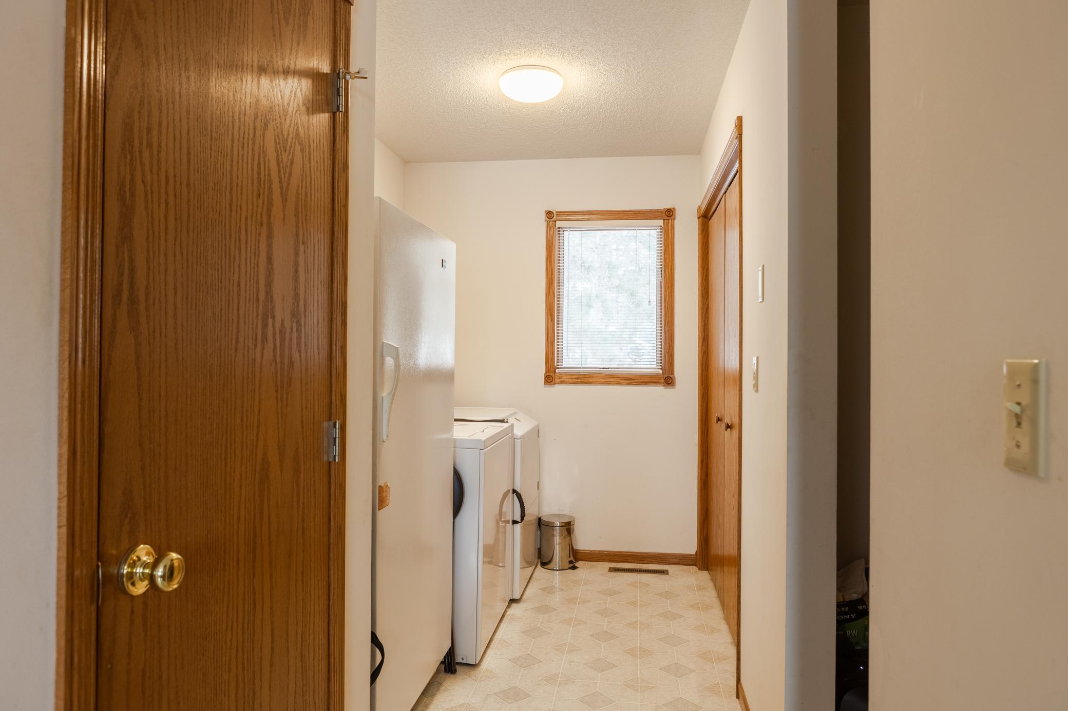 1998 single family home for sale at 608 Forest View Avenue in Park Rapids, MN — 3 bed, 2 bath (photo 15 of 46)
