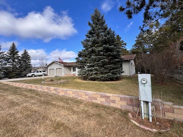 1998 single family home for sale at 608 Forest View Avenue in Park Rapids, MN — 3 bed, 2 bath (photo 3 of 46)