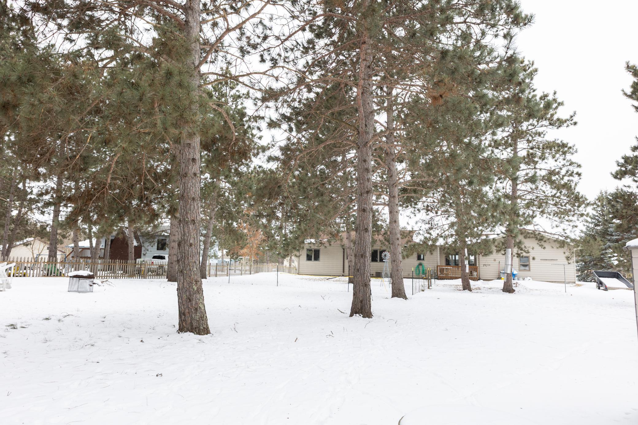 1998 single family home for sale at 608 Forest View Avenue in Park Rapids, MN — 3 bed, 2 bath (photo 35 of 46)