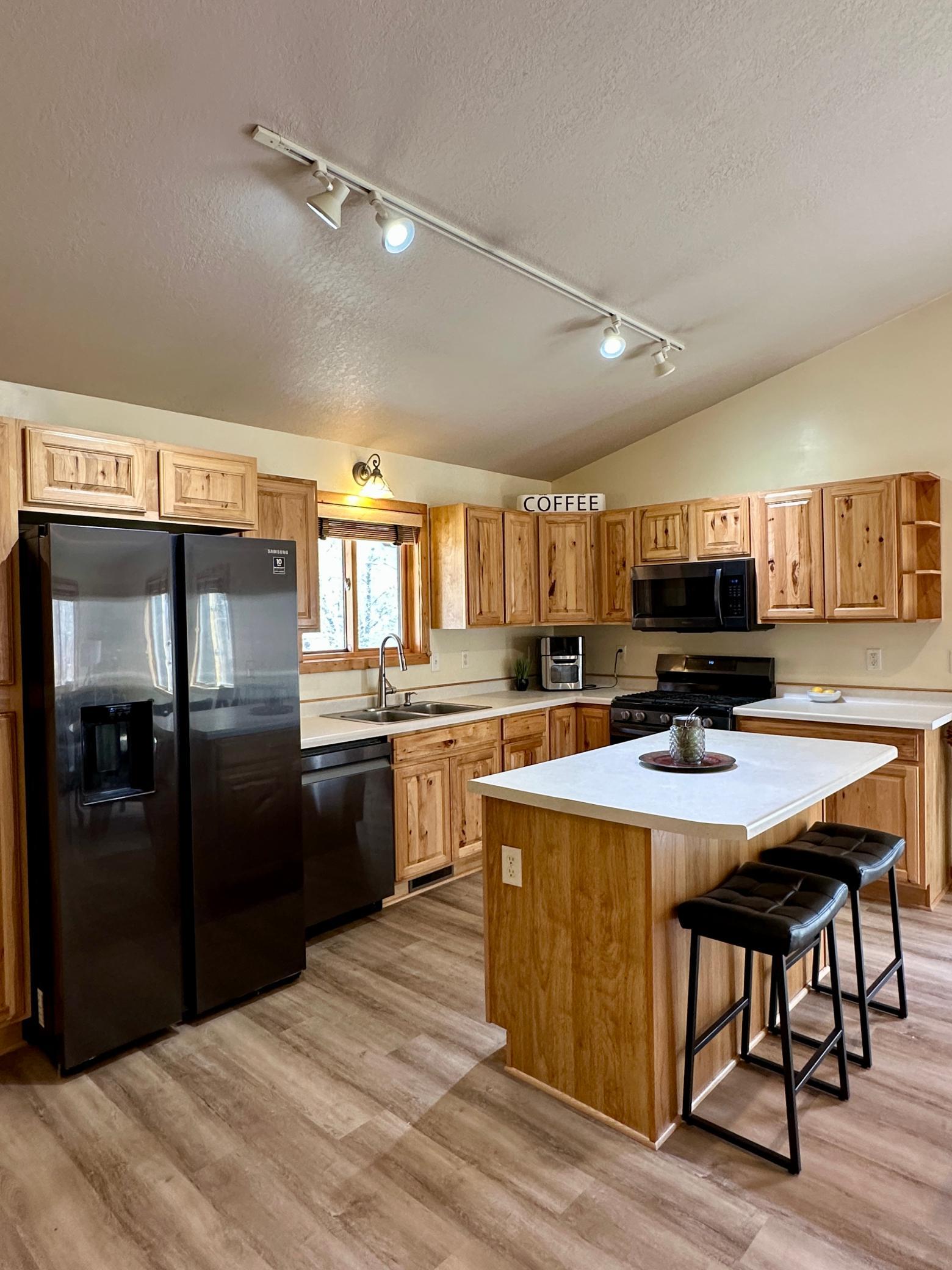 2006 single family home for sale at 31643 Harvest Road in Breezy Point, MN — 5 bed, 3 bath (photo 3 of 15)