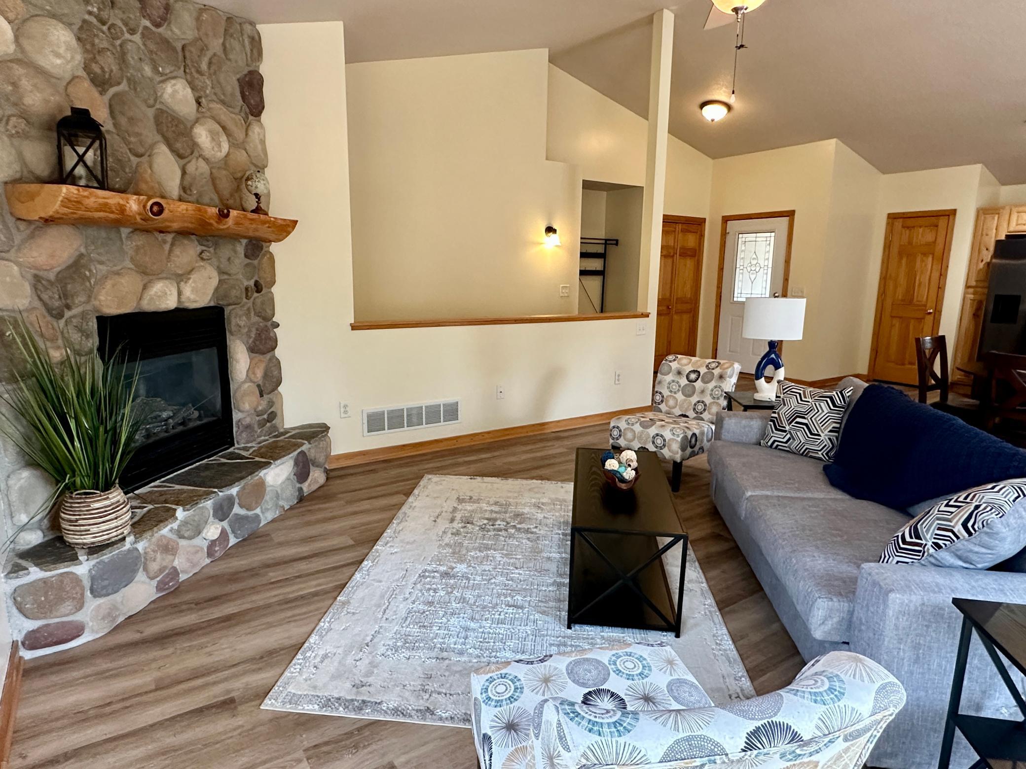 2006 single family home for sale at 31643 Harvest Road in Breezy Point, MN — 5 bed, 3 bath (photo 8 of 15)