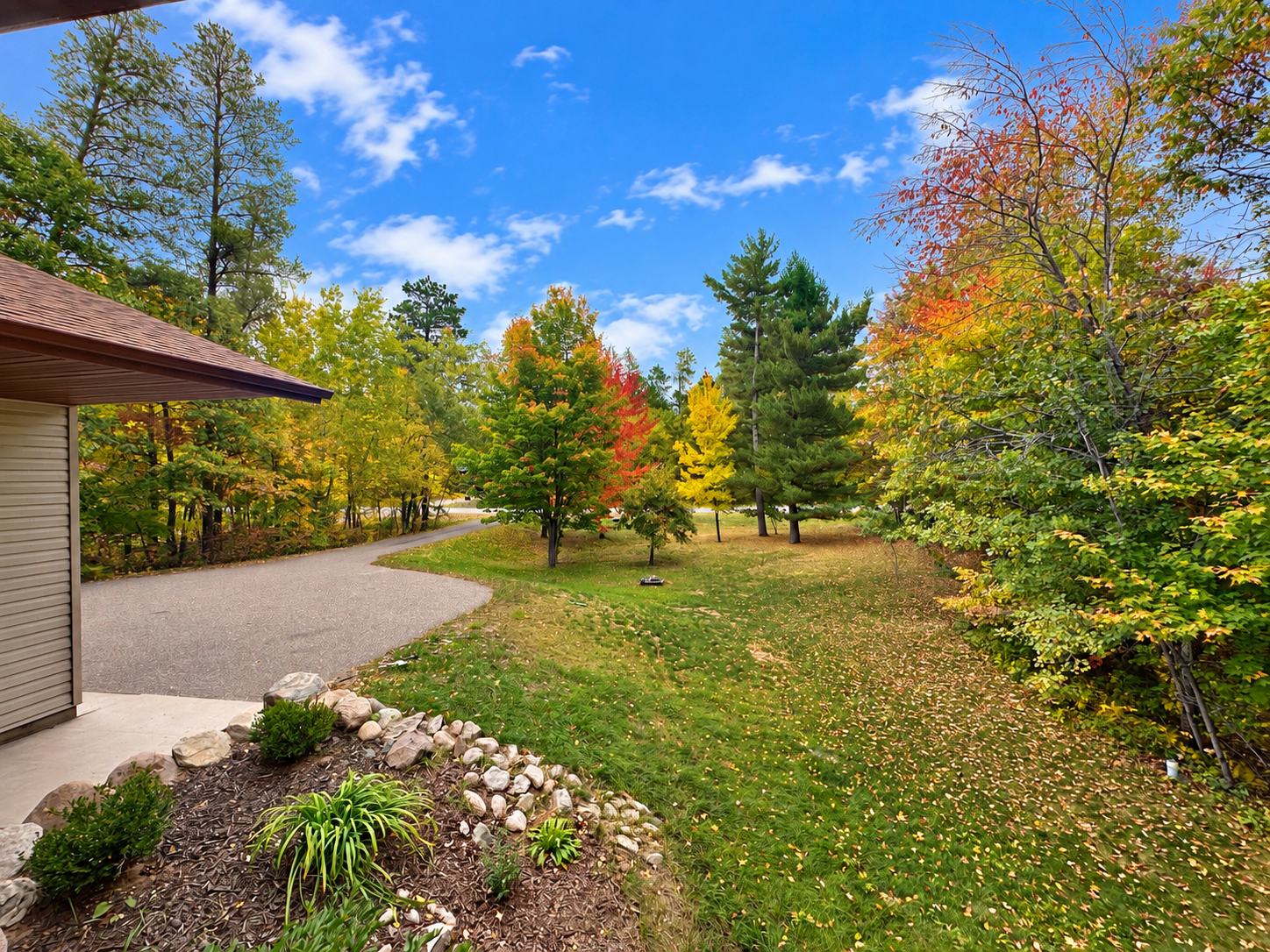 2006 single family home for sale at 31643 Harvest Road in Breezy Point, MN — 5 bed, 3 bath (photo 5 of 39)