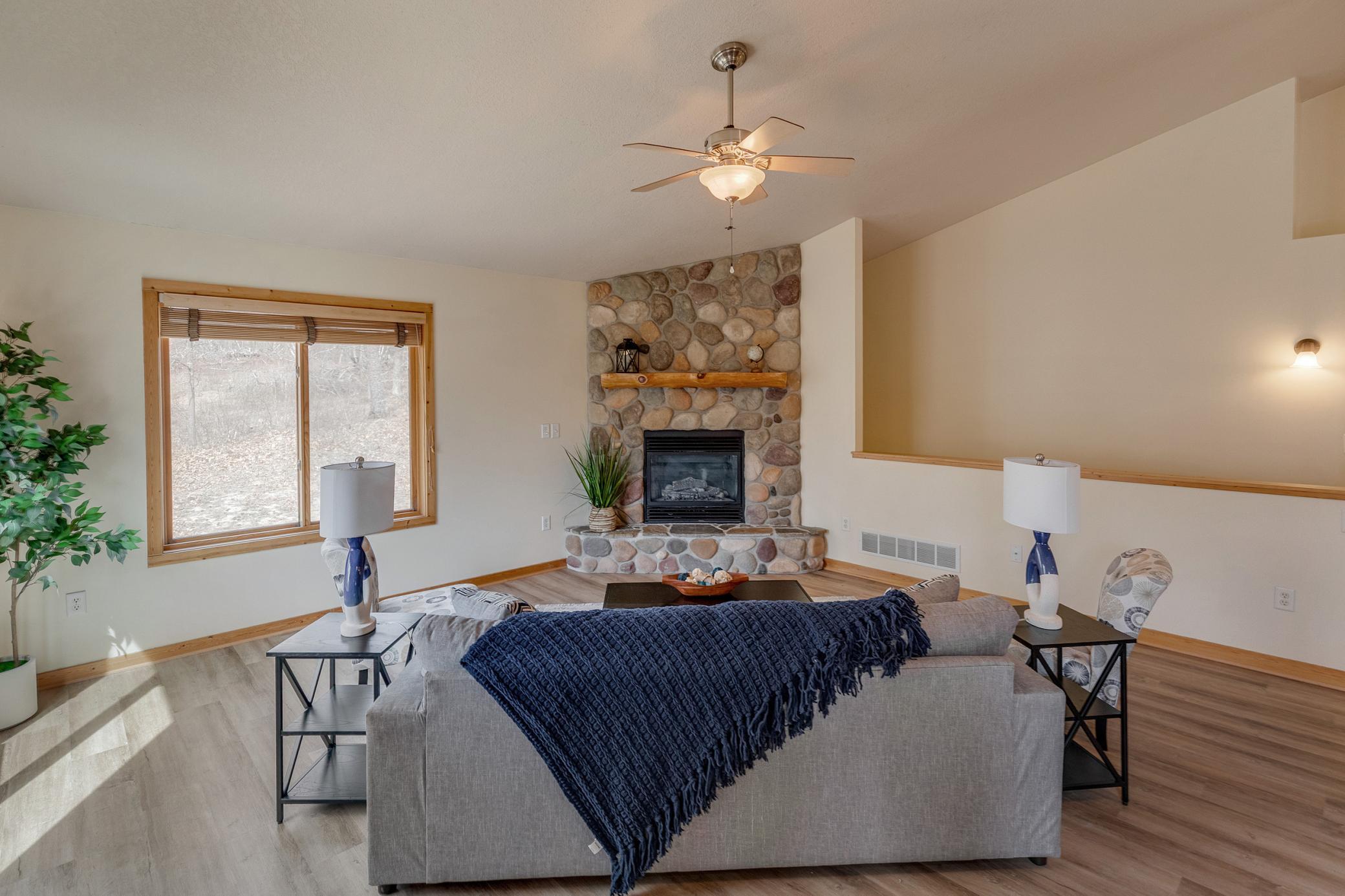 2006 single family home for sale at 31643 Harvest Road in Breezy Point, MN — 5 bed, 3 bath (photo 8 of 39)