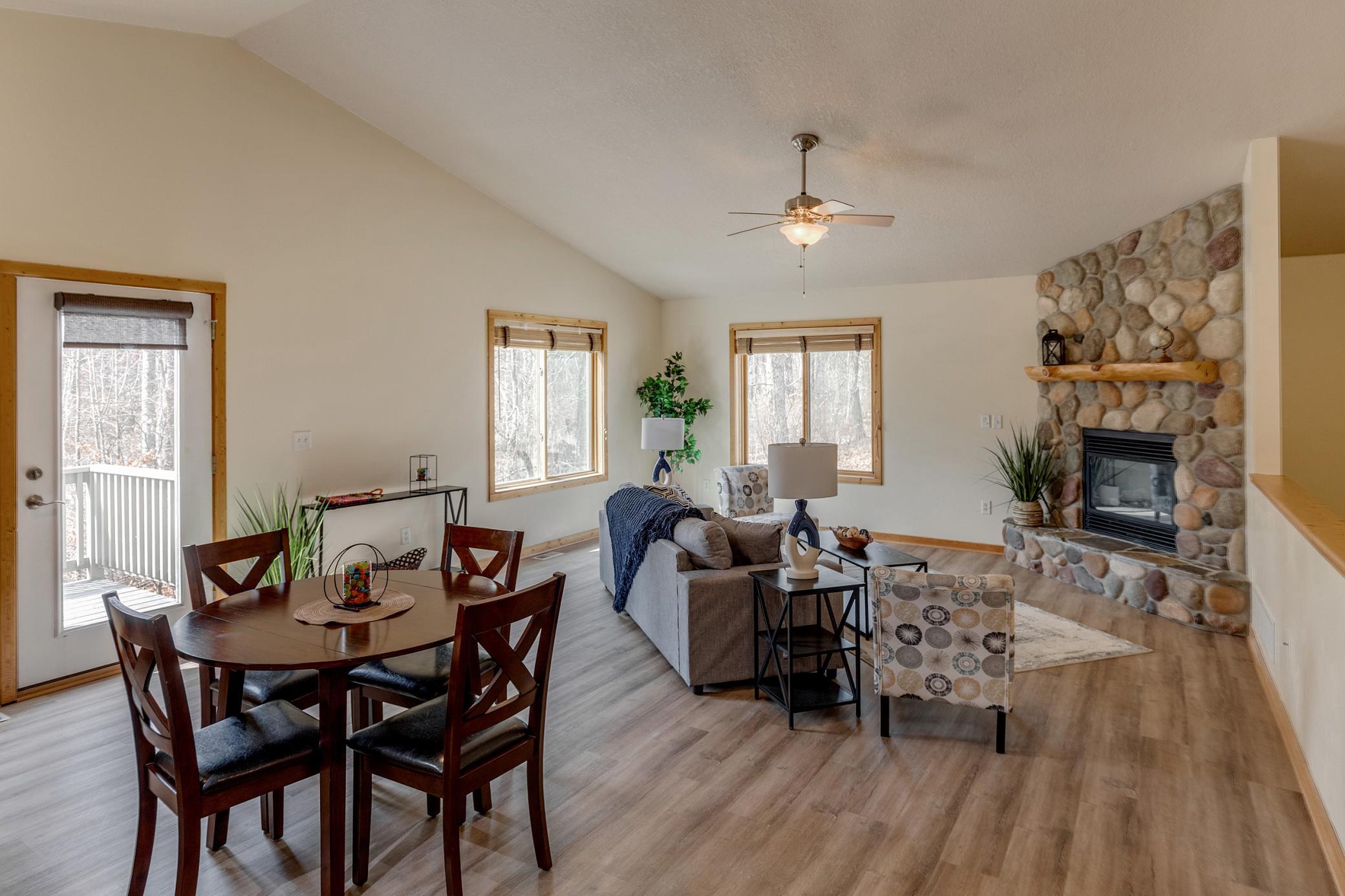2006 single family home for sale at 31643 Harvest Road in Breezy Point, MN — 5 bed, 3 bath (photo 10 of 39)