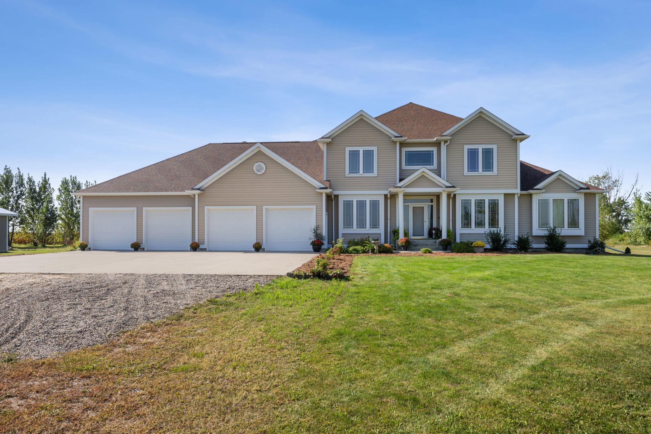 1999 single family home for sale at 13755 130th Street S in Barnesville, MN — 5 bed, 5 bath
