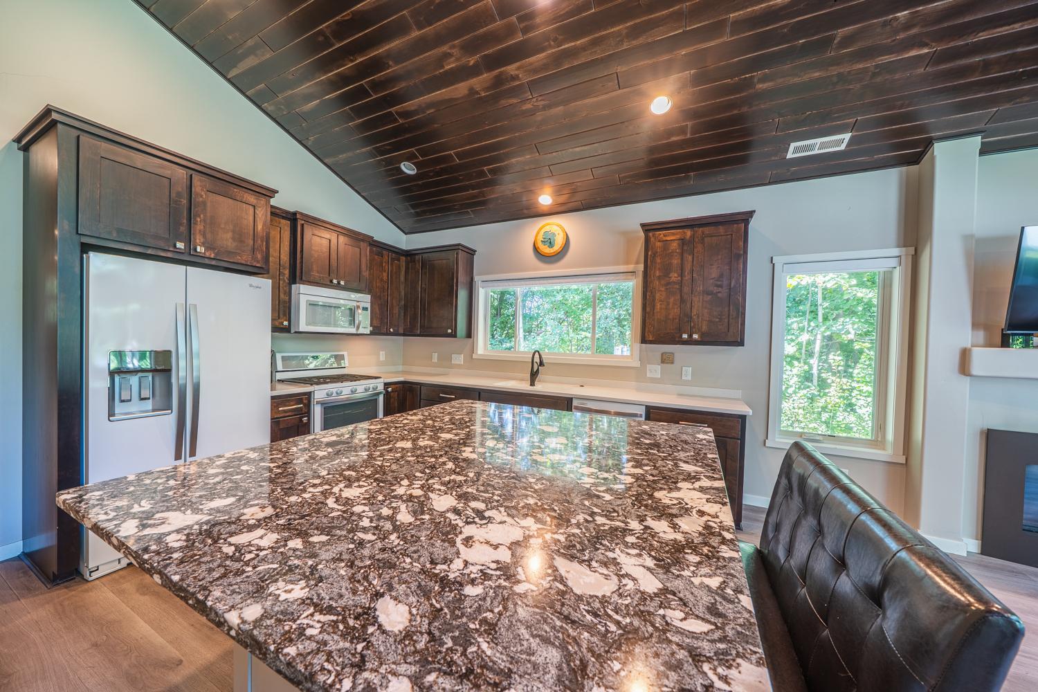 2013 single family home for sale at 25379 Deerpath Loop in Pelican Rapids, MN — 5 bed, 3 bath (photo 14 of 45)