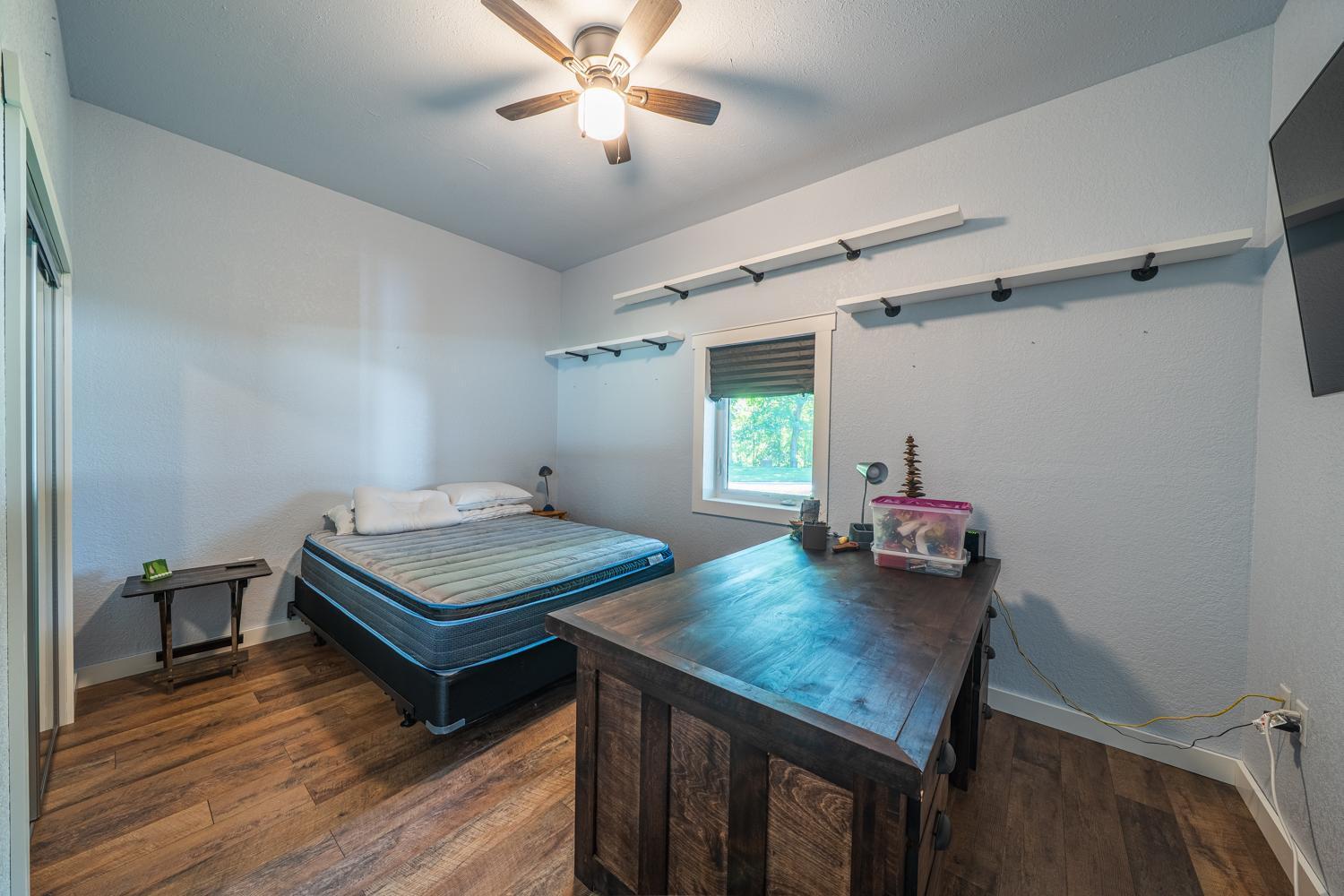 2013 single family home for sale at 25379 Deerpath Loop in Pelican Rapids, MN — 5 bed, 3 bath (photo 29 of 45)
