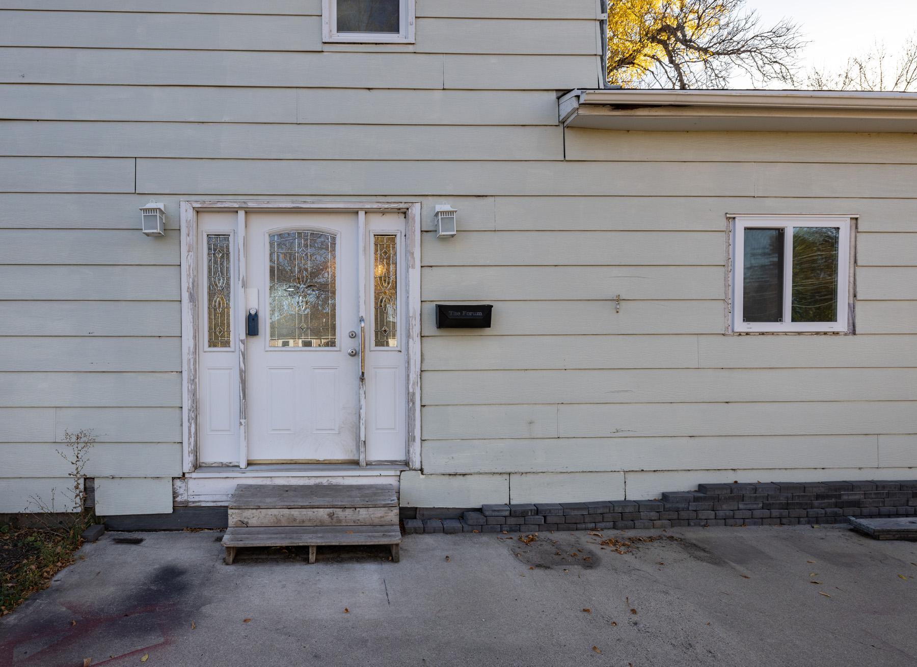 222 6th Street NE, Hillsboro ND 58045 - Photo 4 of 29