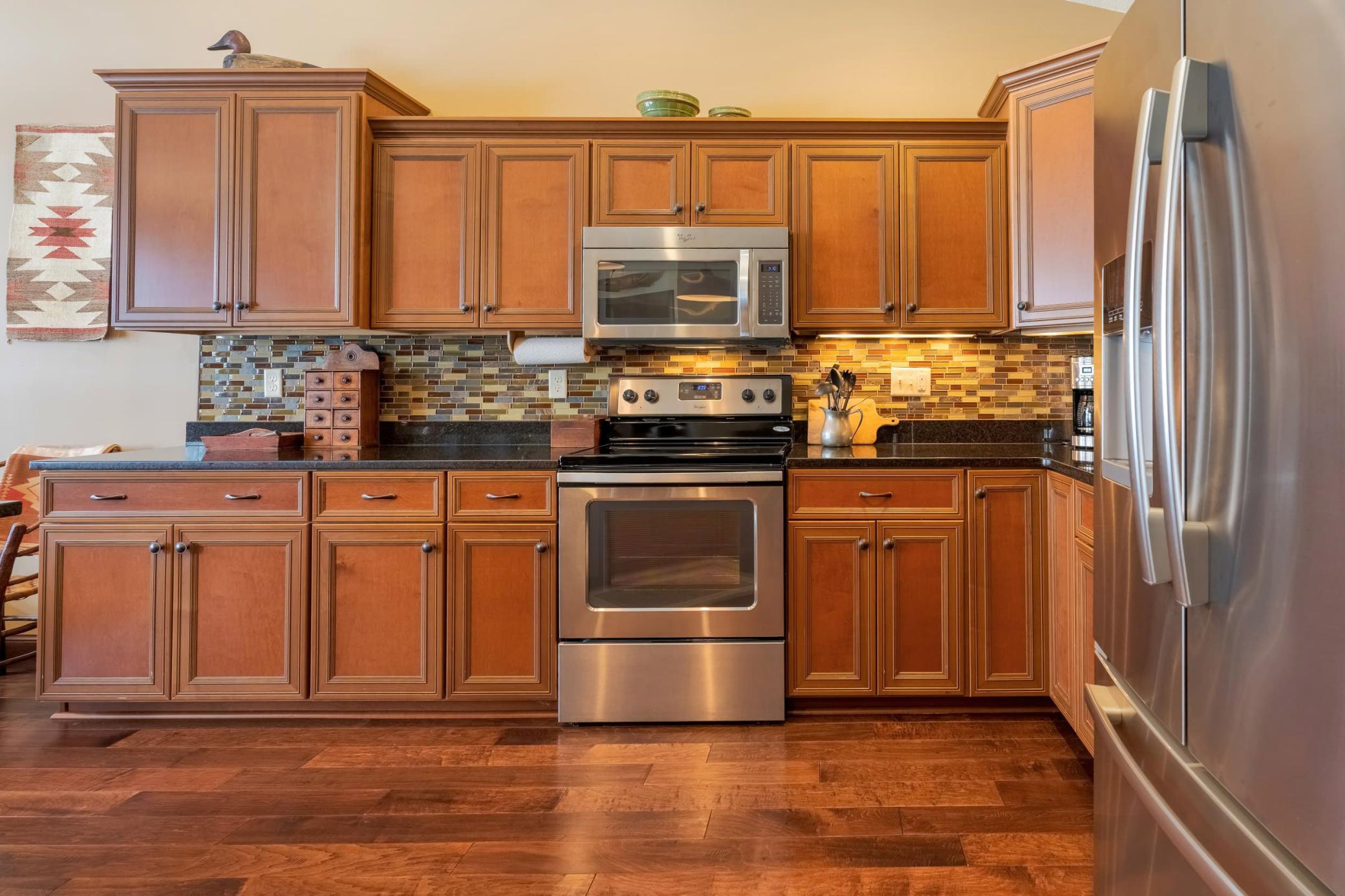 2013 townhouse for sale at 1300 Event Center Drive NE, Unit 12 in Bemidji, MN — 2 bed, 2 bath (photo 3 of 13)