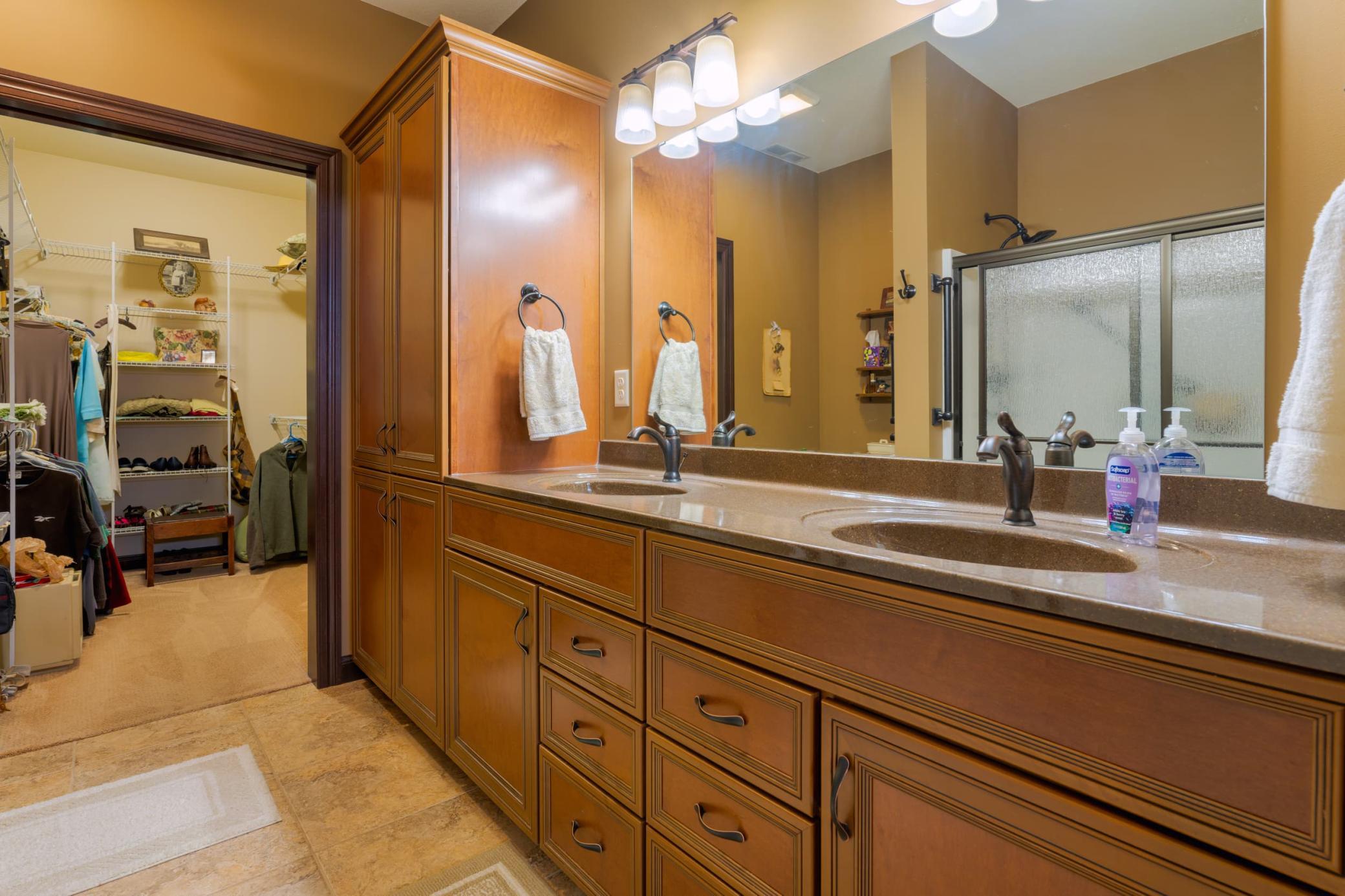 2013 townhouse for sale at 1300 Event Center Drive NE, Unit 12 in Bemidji, MN — 2 bed, 2 bath (photo 15 of 25)