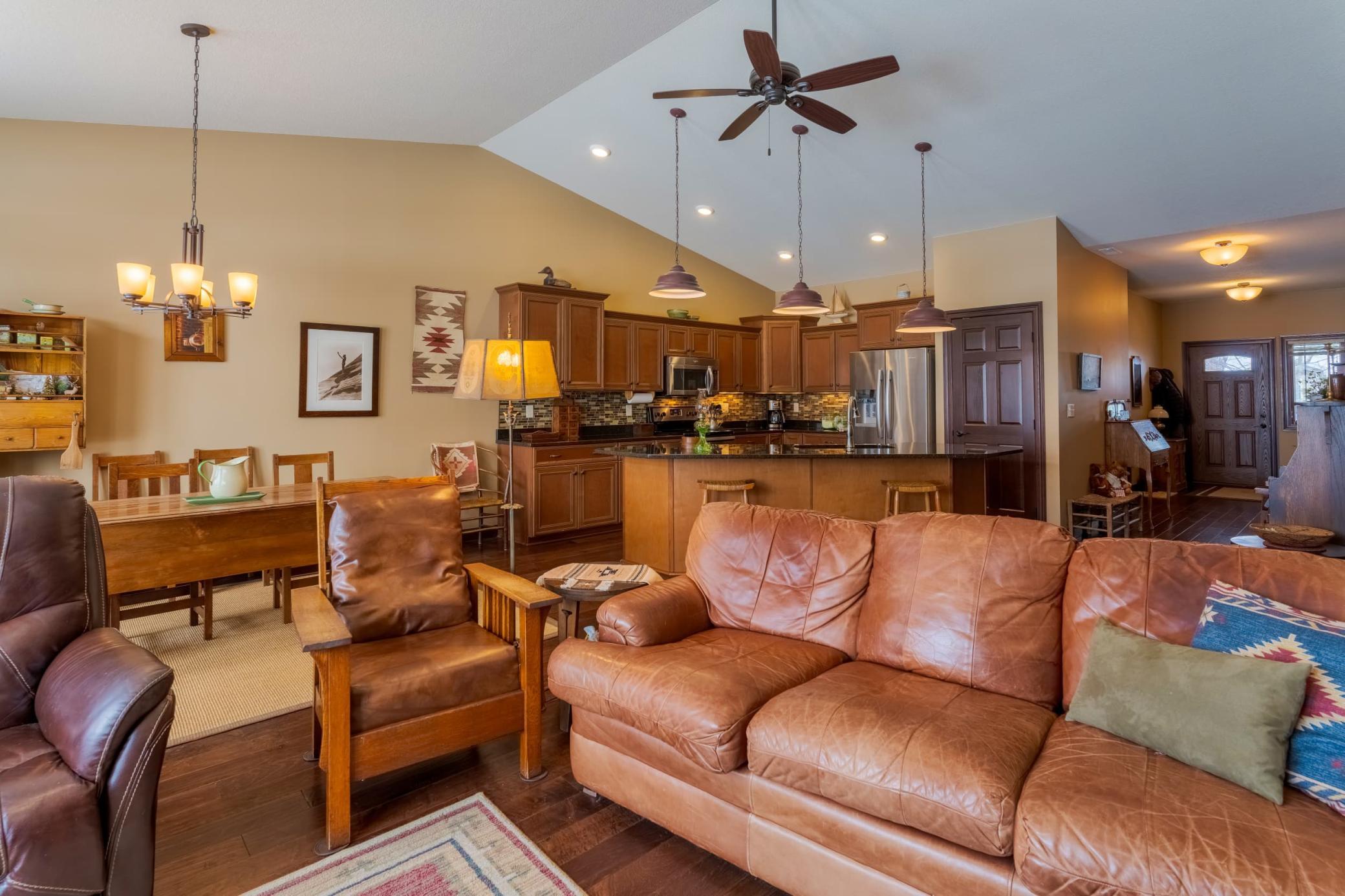 2013 townhouse for sale at 1300 Event Center Drive NE, Unit 12 in Bemidji, MN — 2 bed, 2 bath (photo 9 of 25)