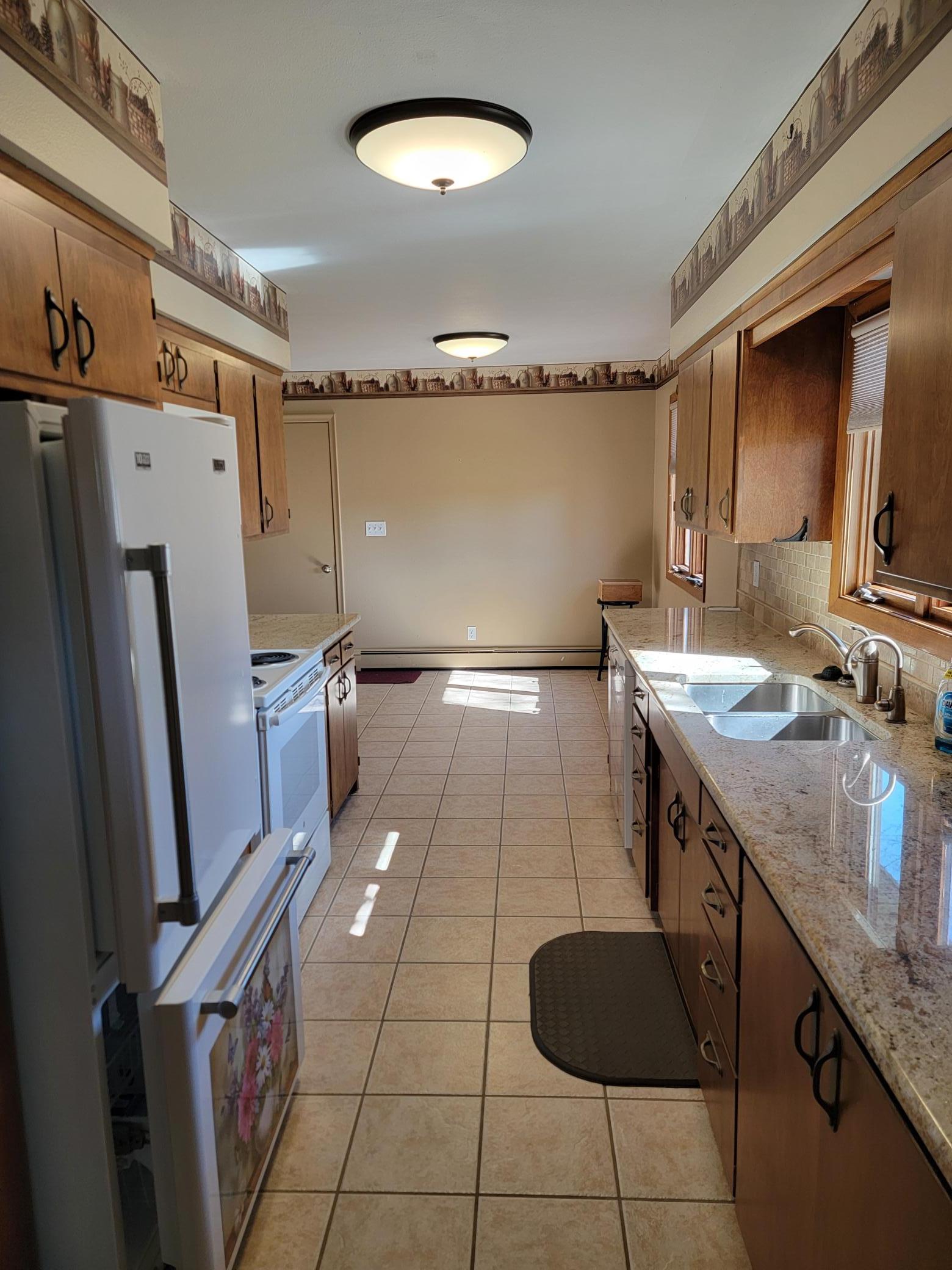 1969 single family home for sale at 612 5th Avenue SW in Perham, MN — 4 bed, 2 bath (photo 12 of 21)