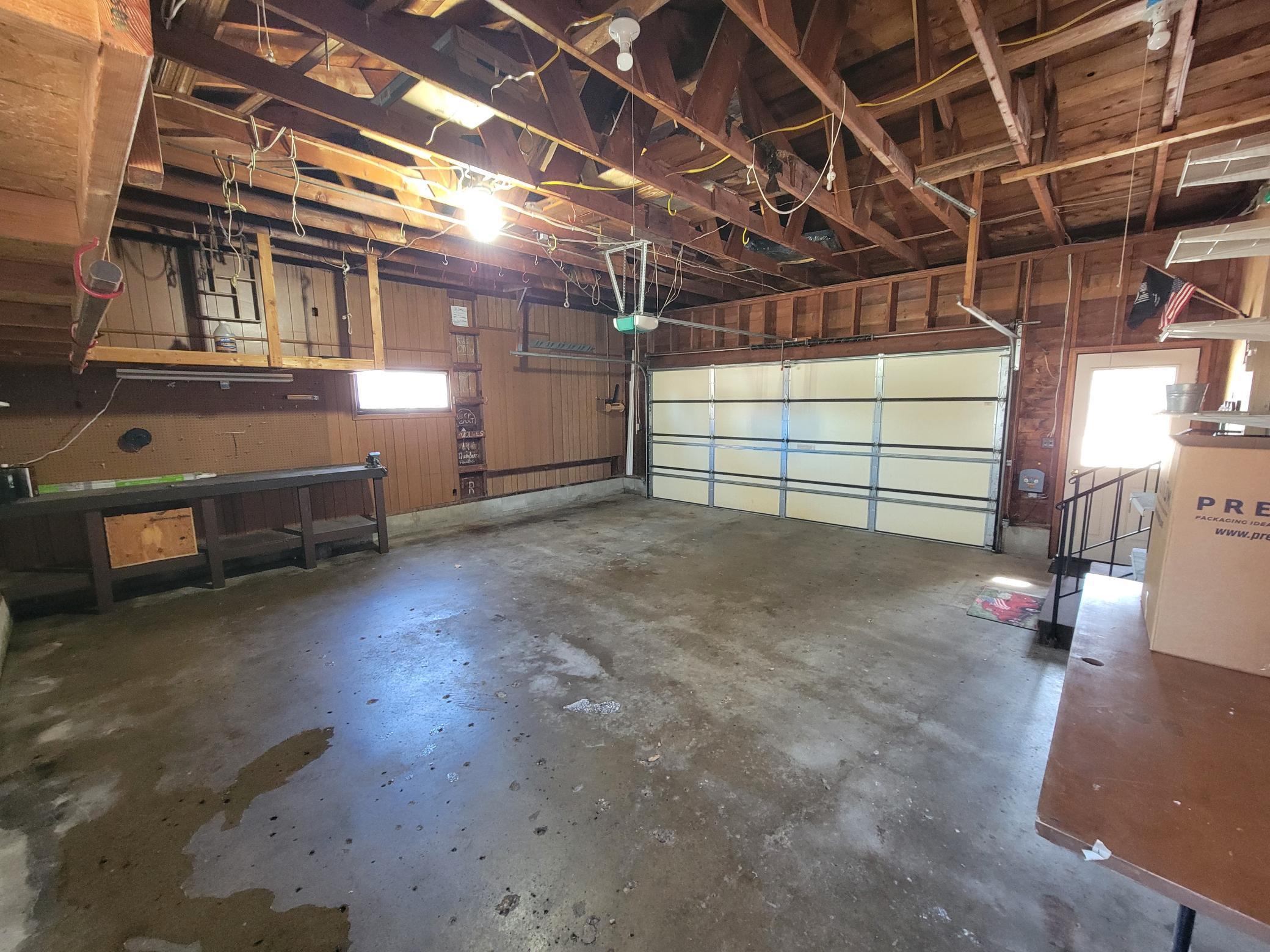 1969 single family home for sale at 612 5th Avenue SW in Perham, MN — 4 bed, 2 bath (photo 9 of 21)