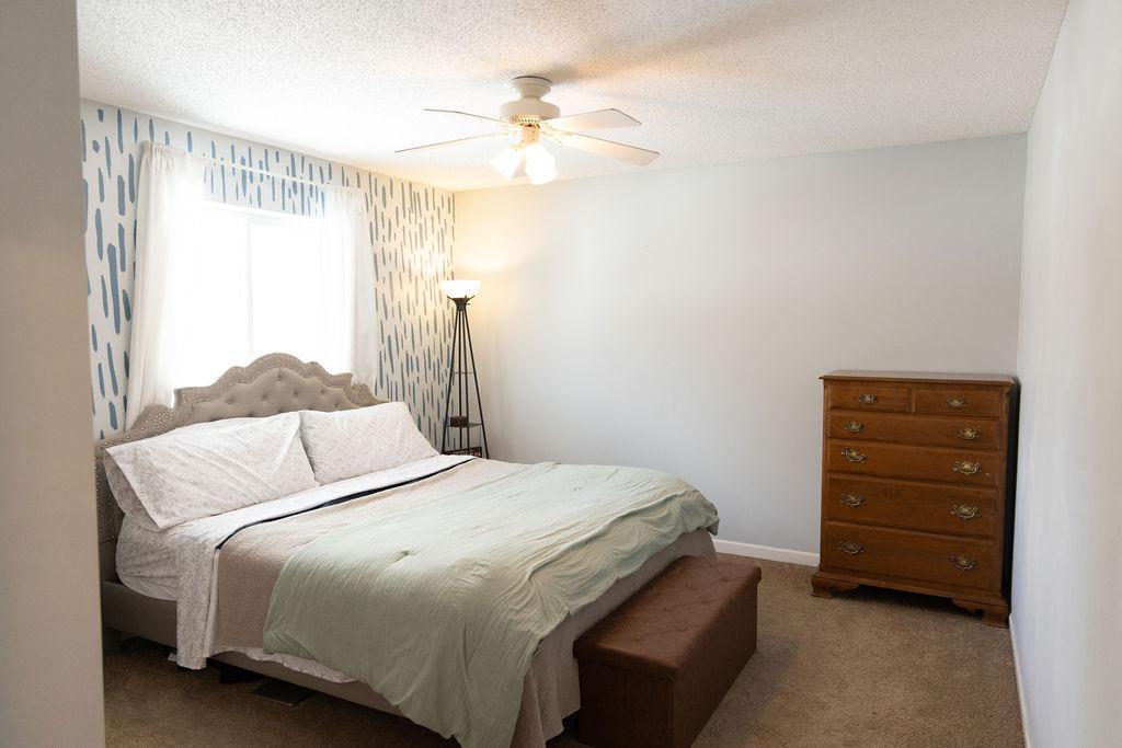 2010 single family home for sale at 220 W Hill Street in Vergas, MN — 4 bed, 2 bath (photo 11 of 27)