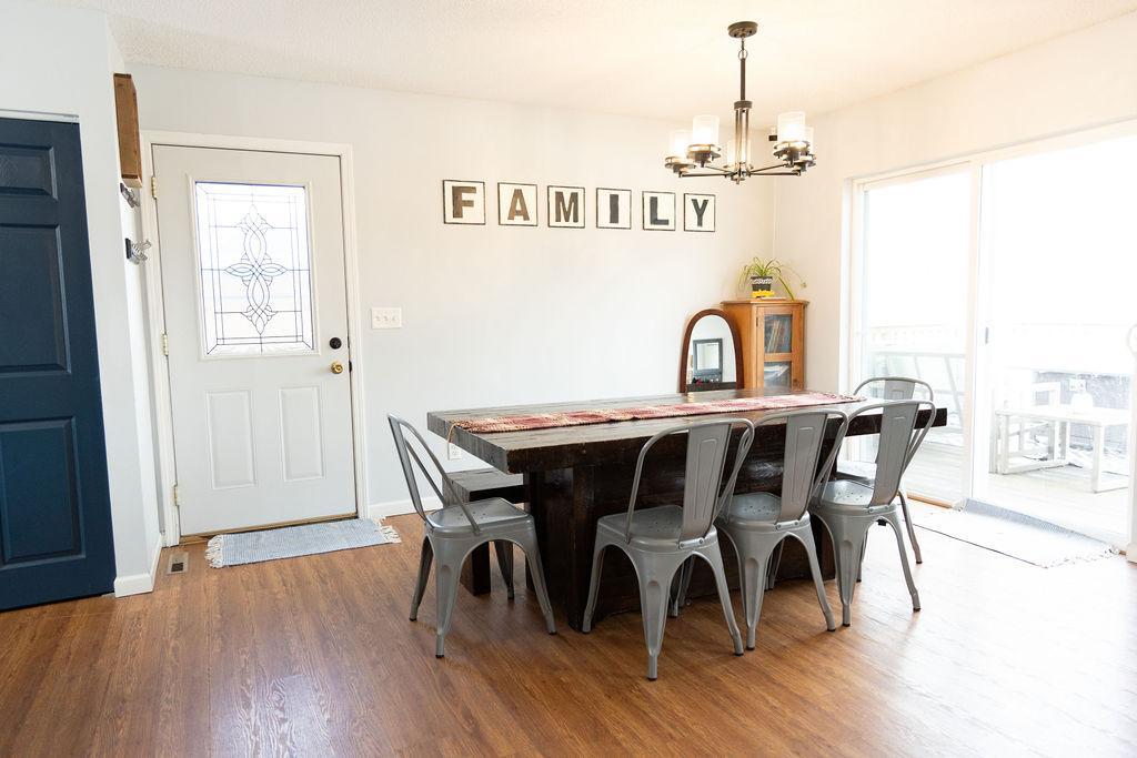 2010 single family home for sale at 220 W Hill Street in Vergas, MN — 4 bed, 2 bath (photo 5 of 27)