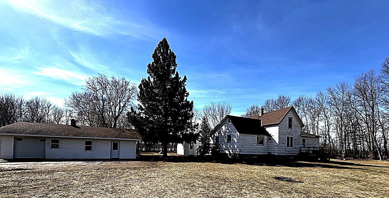 1940 single family home for sale at 58644 280th Street in Deer Creek, MN — 2 bed, 1 bath (photo 33 of 56)