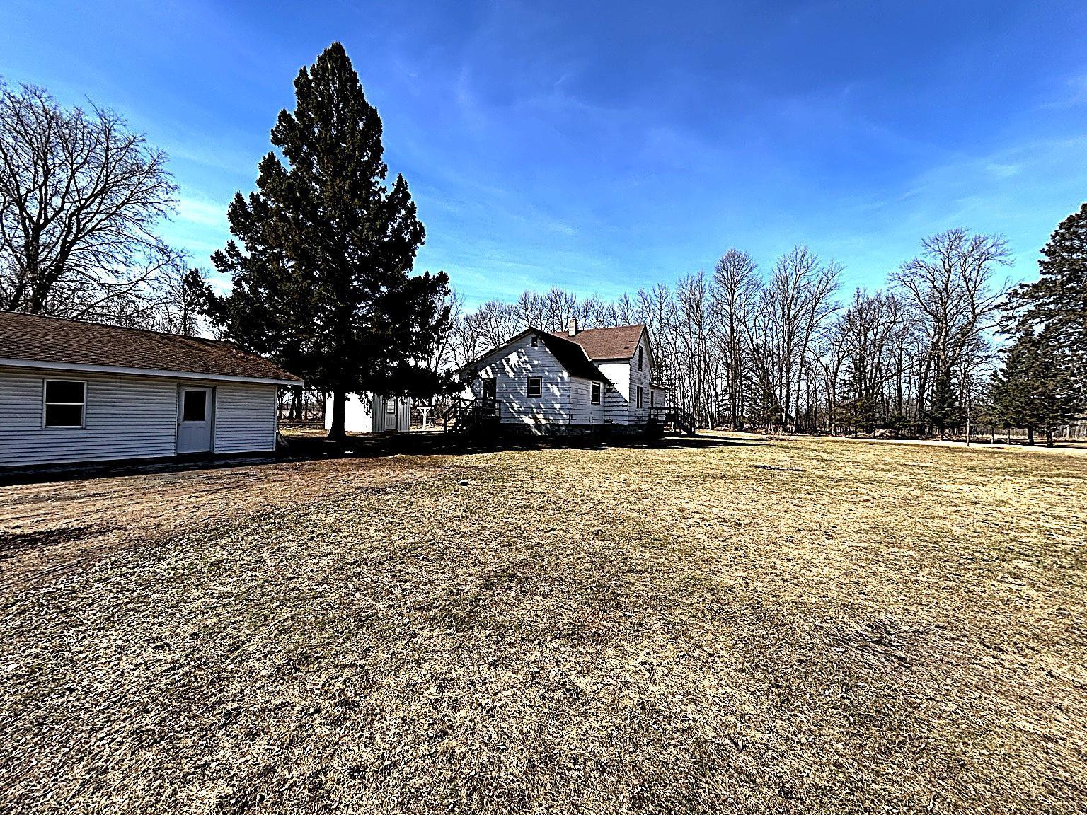 1940 single family home for sale at 58644 280th Street in Deer Creek, MN — 2 bed, 1 bath (photo 34 of 56)