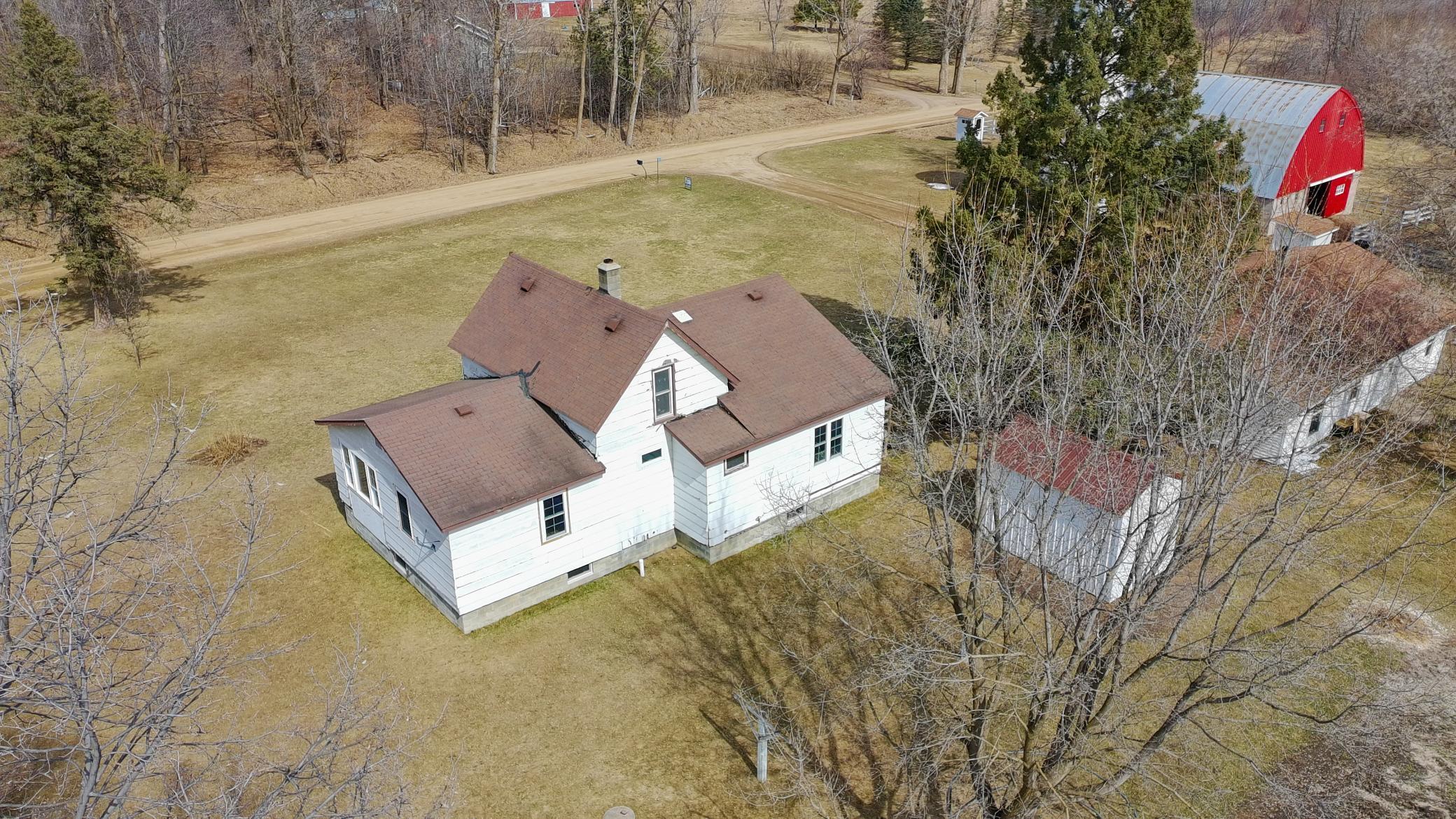 1940 single family home for sale at 58644 280th Street in Deer Creek, MN — 2 bed, 1 bath (photo 43 of 56)