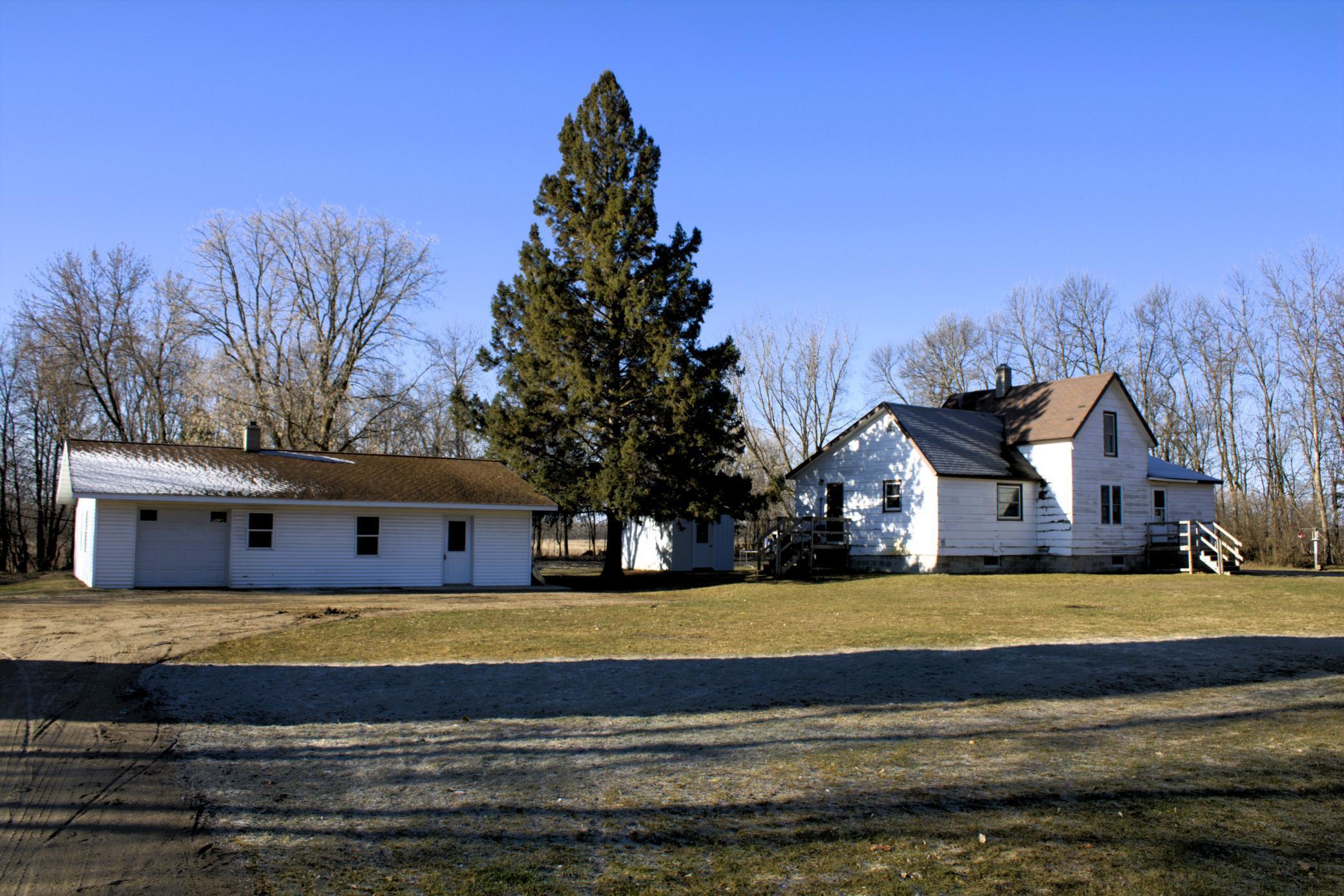 1940 single family home for sale at 58644 280th Street in Deer Creek, MN — 2 bed, 1 bath (photo 6 of 56)