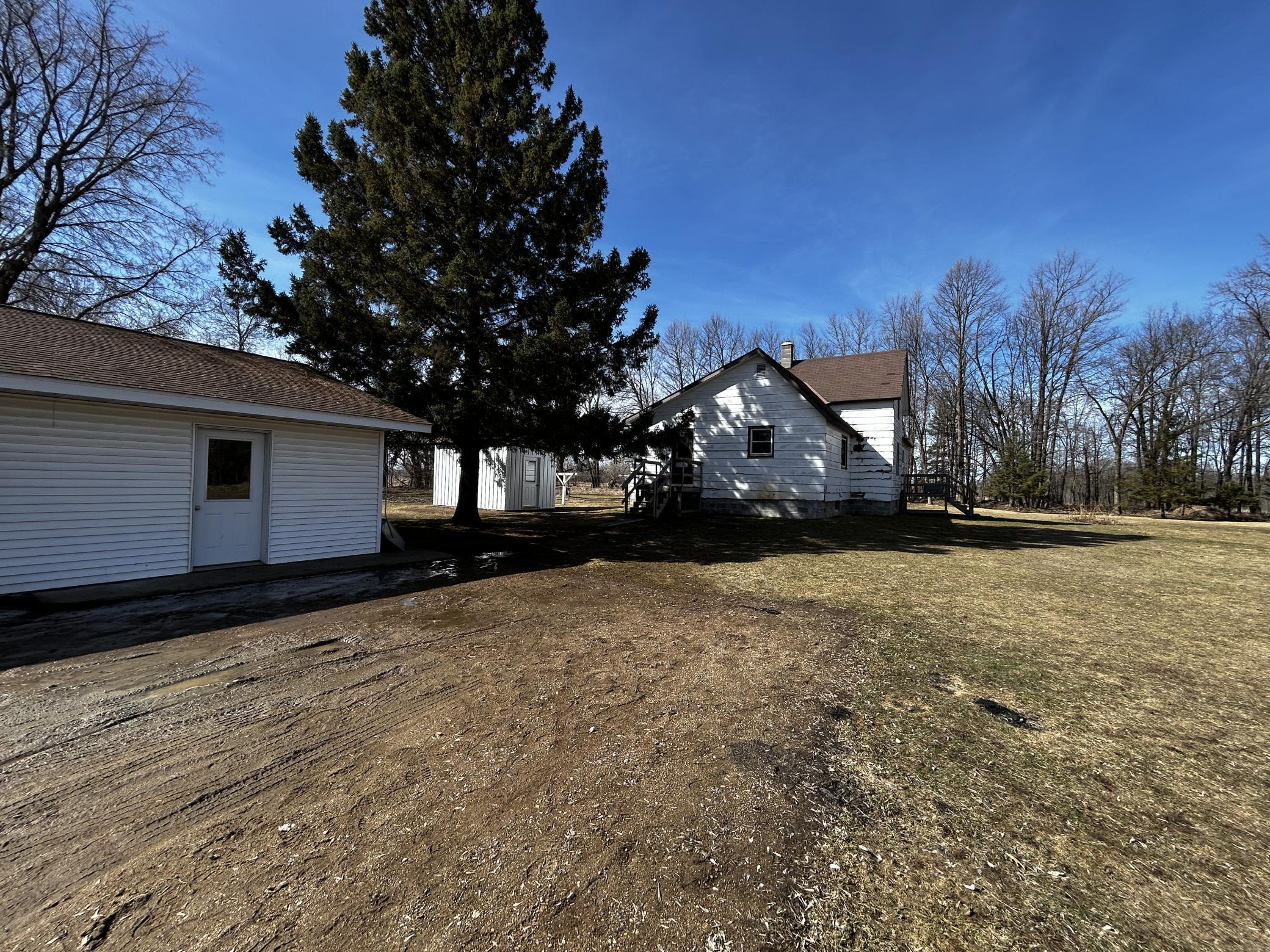 1940 single family home for sale at 58644 280th Street in Deer Creek, MN — 2 bed, 1 bath (photo 8 of 56)