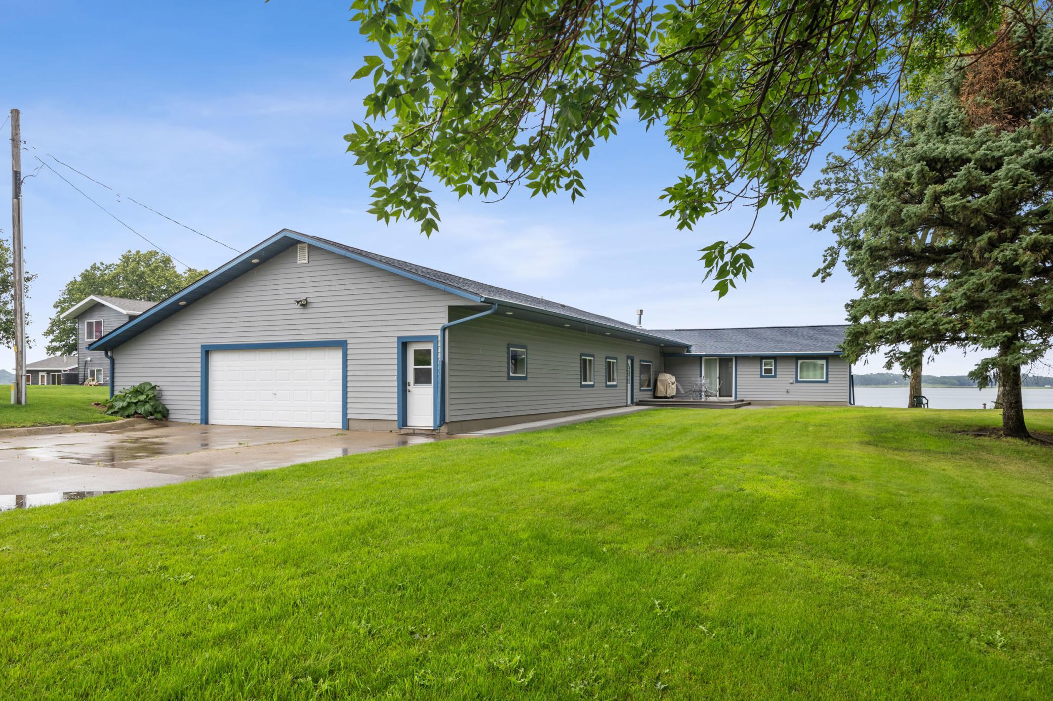 1971 single family home for sale at 43951 Percheron Loop in Pelican Rapids, MN — 4 bed, 4 bath (photo 2 of 54)