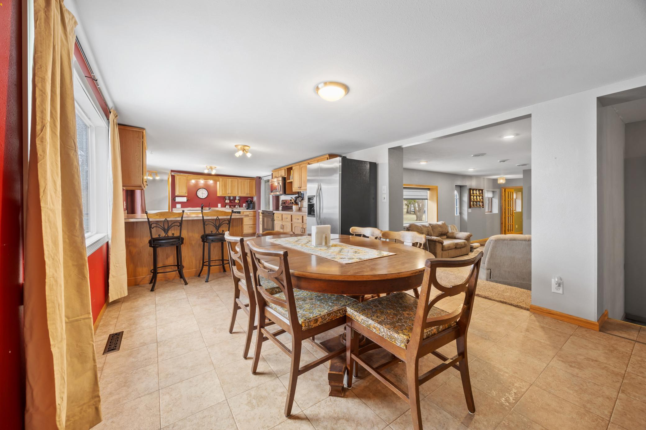 1971 single family home for sale at 43951 Percheron Loop in Pelican Rapids, MN — 4 bed, 4 bath (photo 12 of 54)