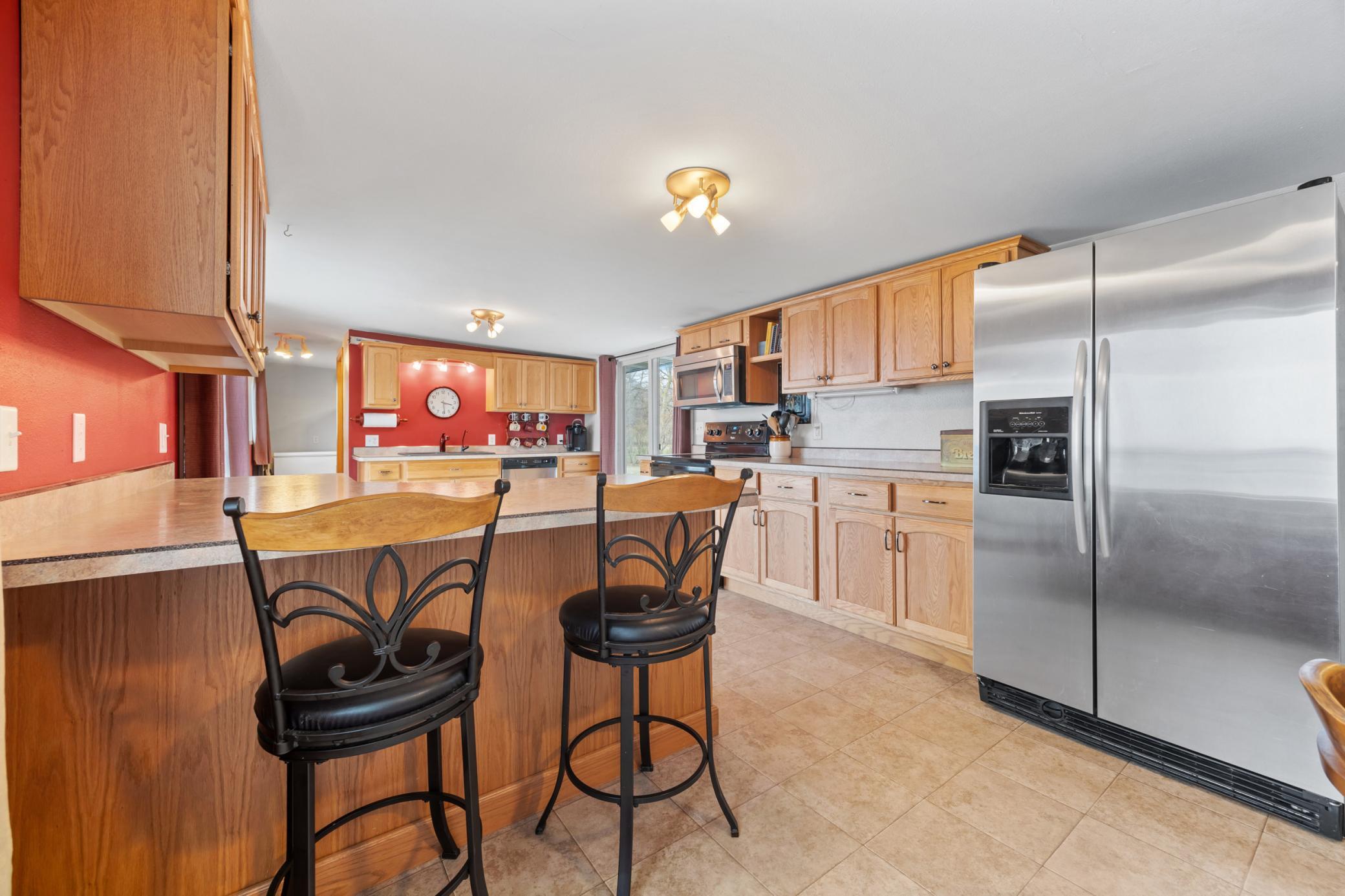 1971 single family home for sale at 43951 Percheron Loop in Pelican Rapids, MN — 4 bed, 4 bath (photo 13 of 54)