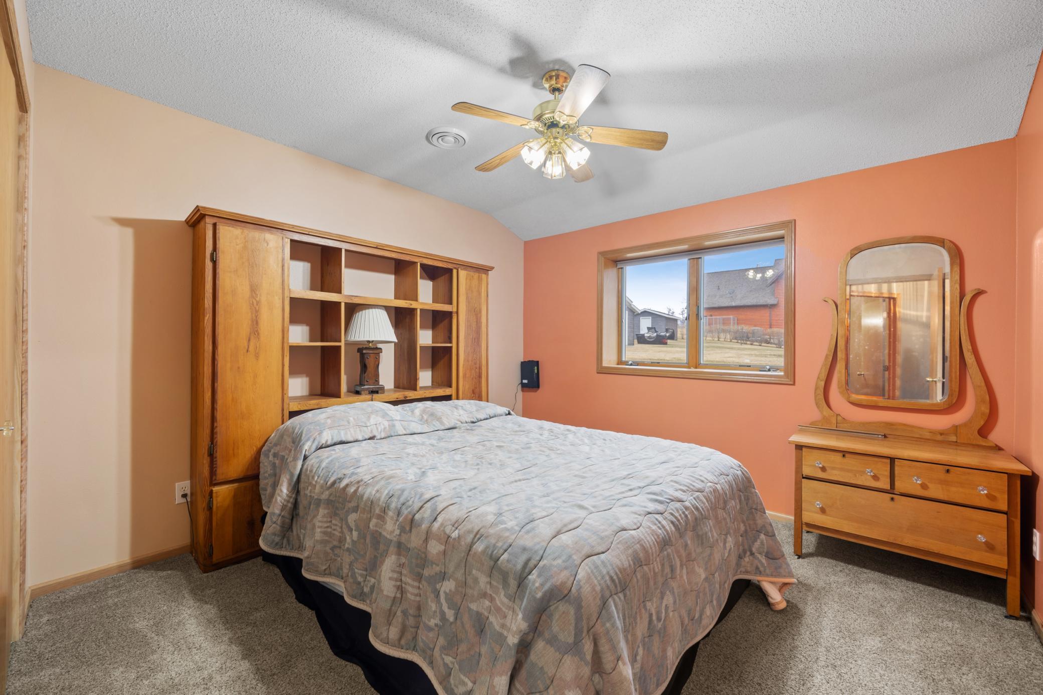 1971 single family home for sale at 43951 Percheron Loop in Pelican Rapids, MN — 4 bed, 4 bath (photo 27 of 54)