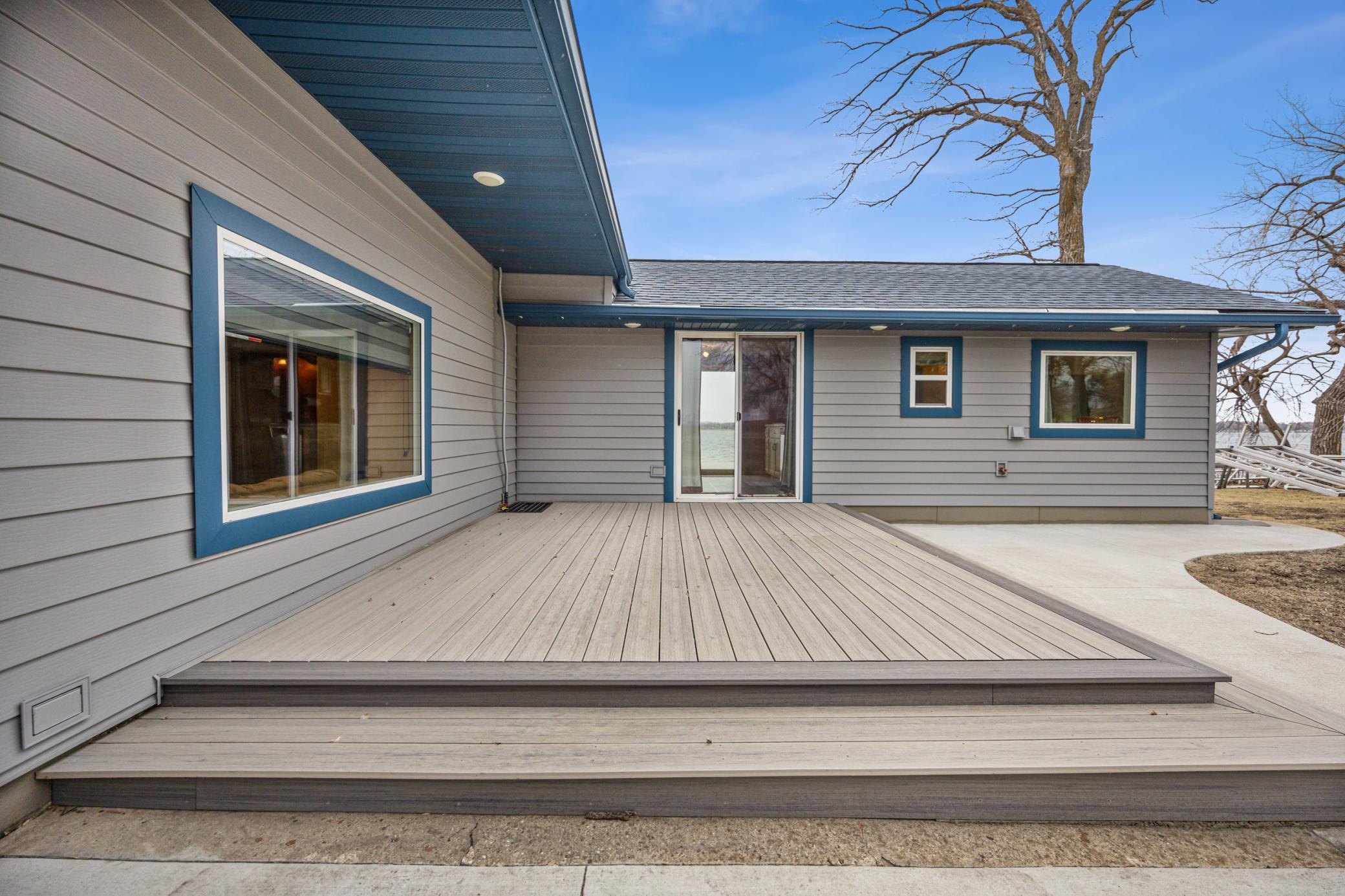 1971 single family home for sale at 43951 Percheron Loop in Pelican Rapids, MN — 4 bed, 4 bath (photo 4 of 54)