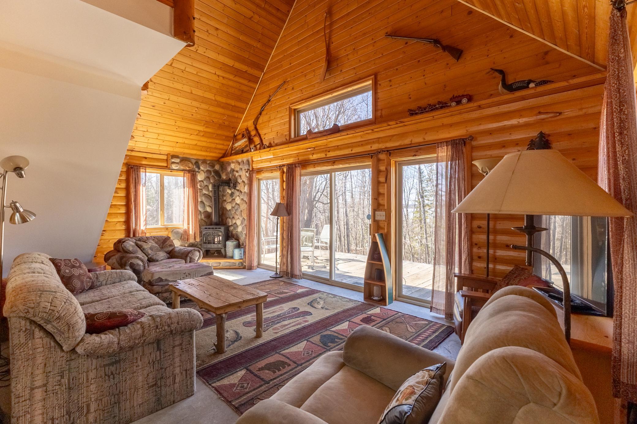 2002 single family home for sale at 50185 219th Avenue in Bemidji, MN — 1 bed, 1 bath (photo 7 of 63)