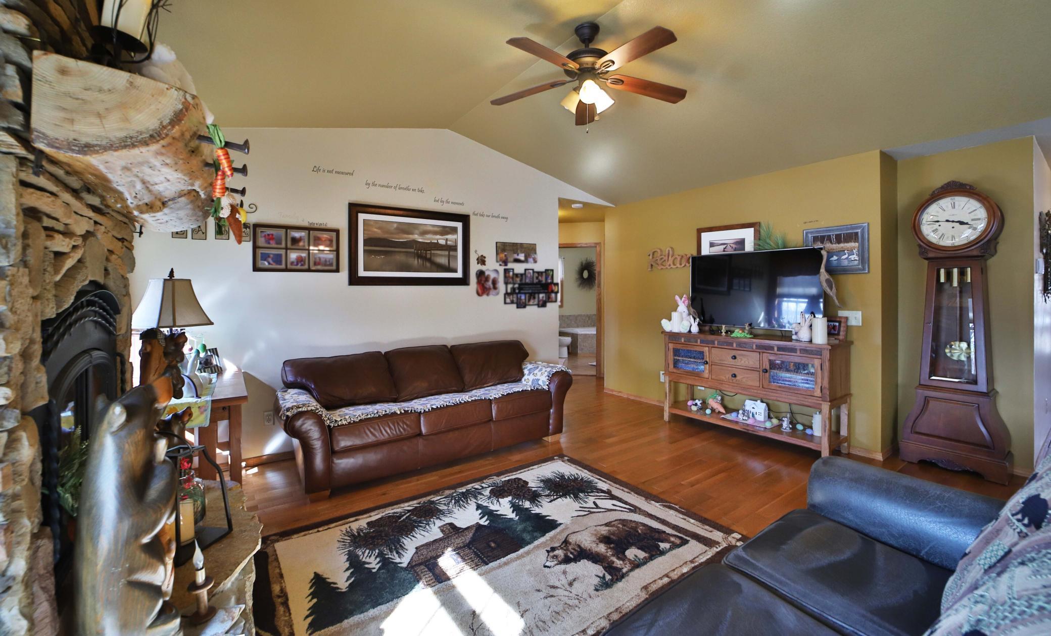 2011 single family home for sale at 8510 Laurel Anne Lane in Brainerd, MN — 2 bed, 2 bath (photo 11 of 39)