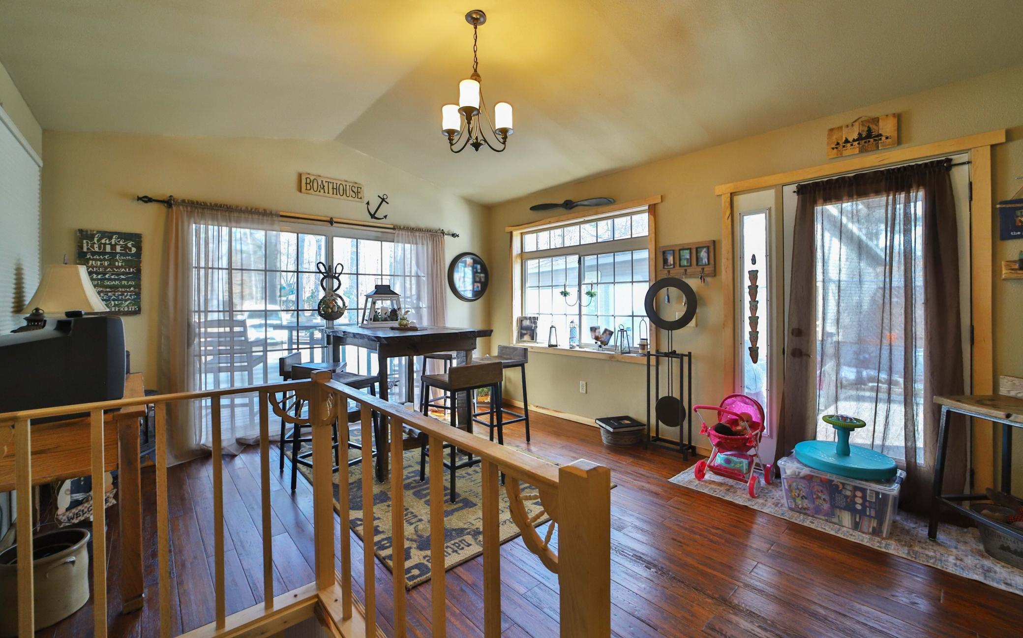 2011 single family home for sale at 8510 Laurel Anne Lane in Brainerd, MN — 2 bed, 2 bath (photo 8 of 39)
