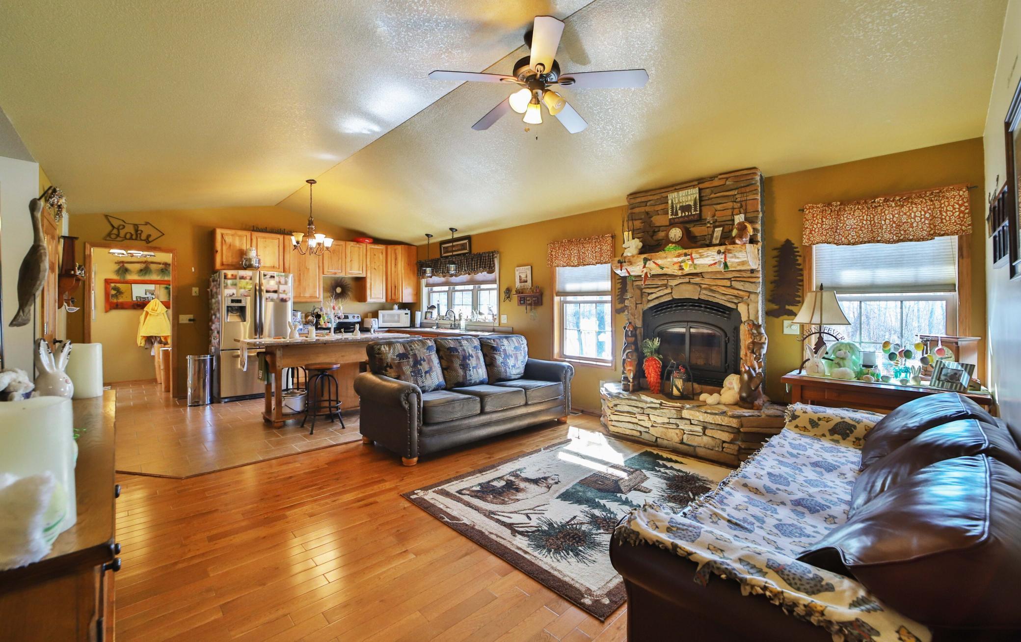 2011 single family home for sale at 8510 Laurel Anne Lane in Brainerd, MN — 2 bed, 2 bath (photo 10 of 39)
