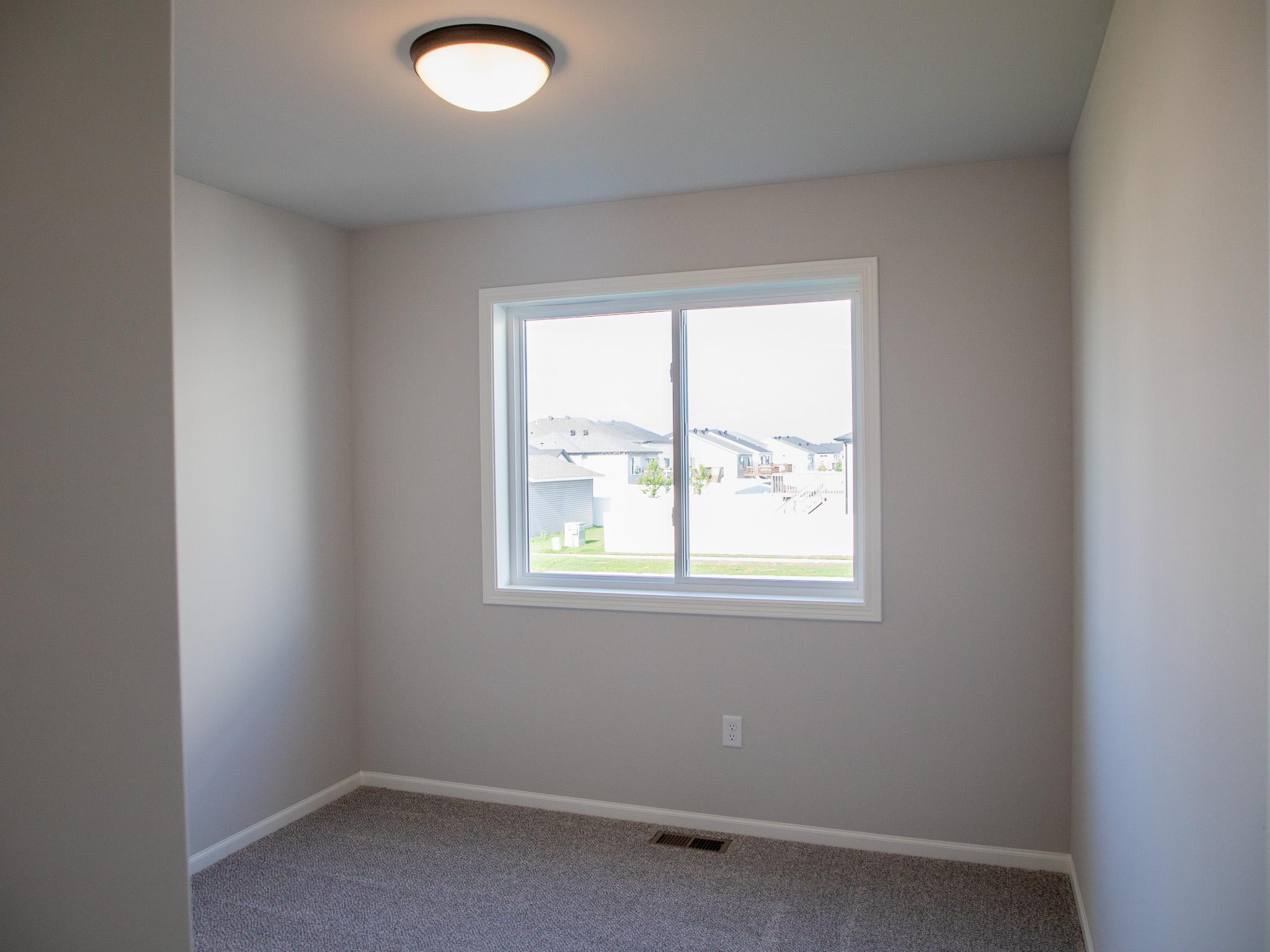 2312 38 Avenue S, Moorhead MN 56560 - Photo 12 of 25