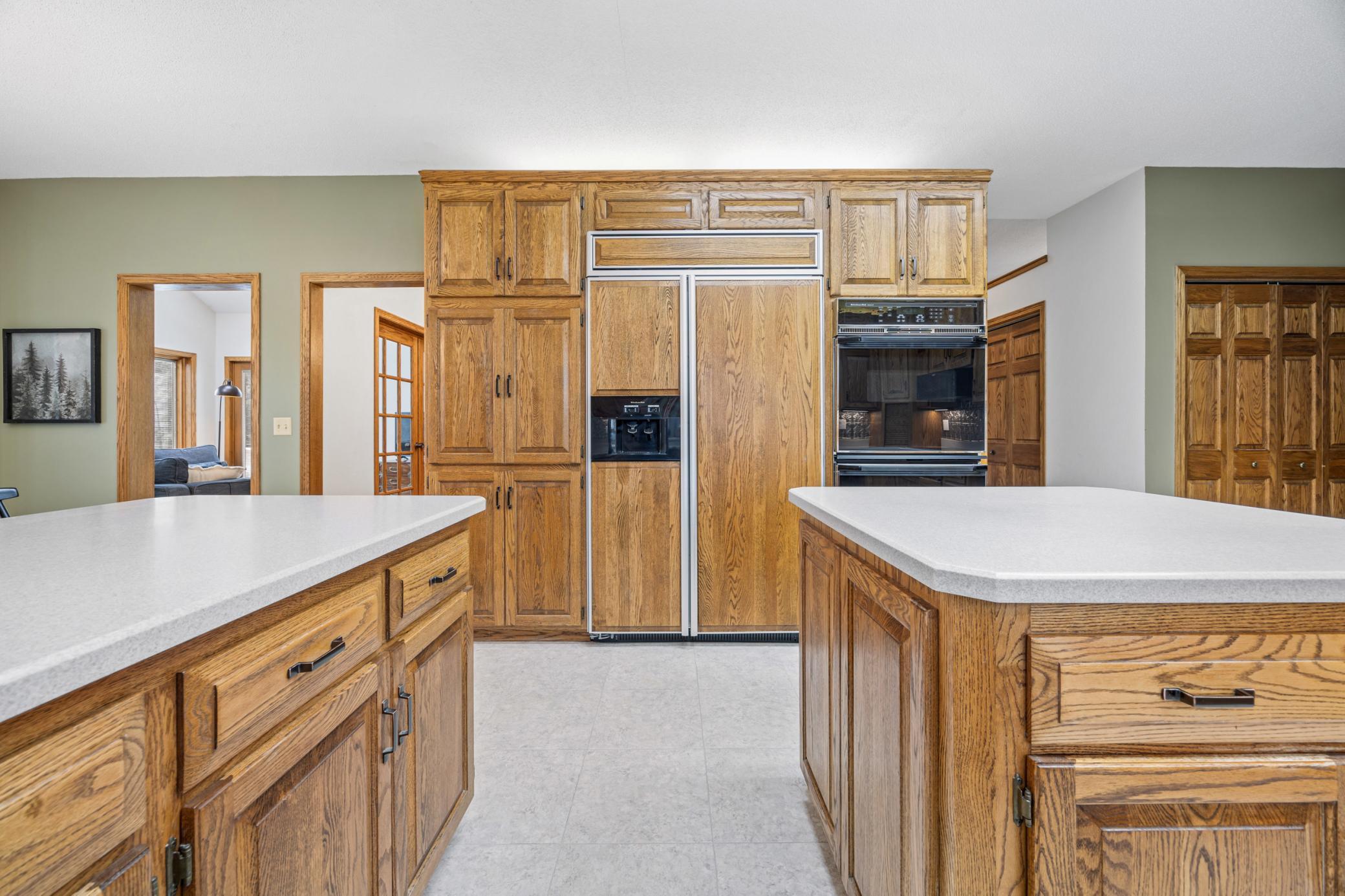 1992 single family home for sale at 412 DAISY Lane in Ada, MN — 5 bed, 4 bath (photo 12 of 43)