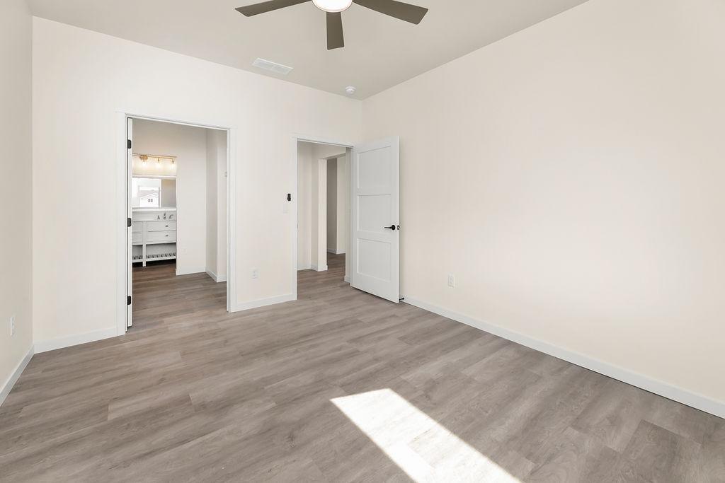2023 twin home for sale at 805 9th Avenue SW in Perham, MN — 3 bed, 2 bath (photo 11 of 13)