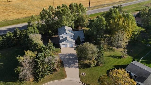 2001 single family home for sale at 322 Oriole Avenue N in Thief River Falls, MN — 4 bed, 3 bath (photo 27 of 33)