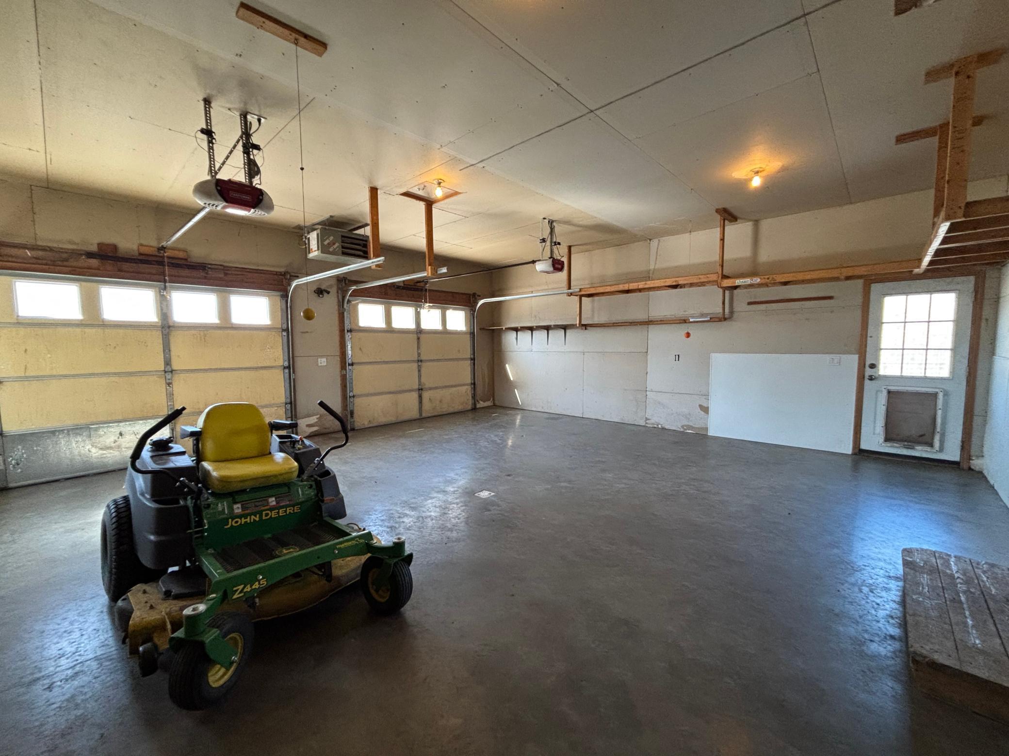 2001 single family home for sale at 322 Oriole Avenue N in Thief River Falls, MN — 4 bed, 3 bath (photo 32 of 33)