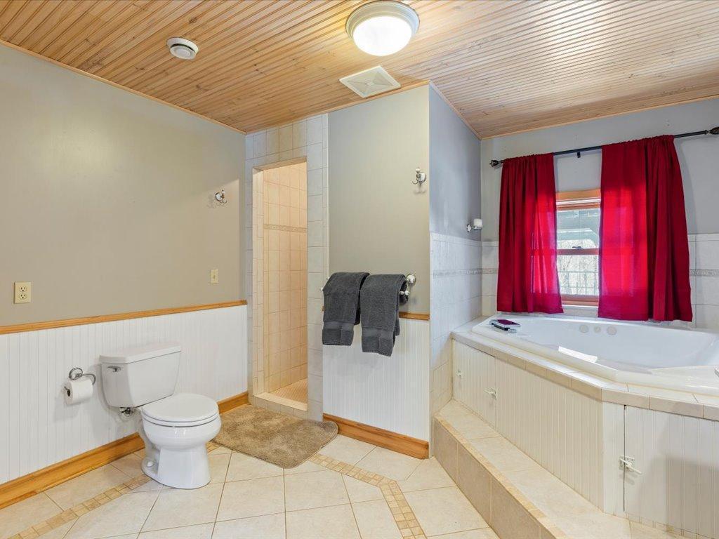 2002 single family home for sale at 16361 State 87 in Park Rapids, MN — 4 bed, 2 bath (photo 20 of 44)